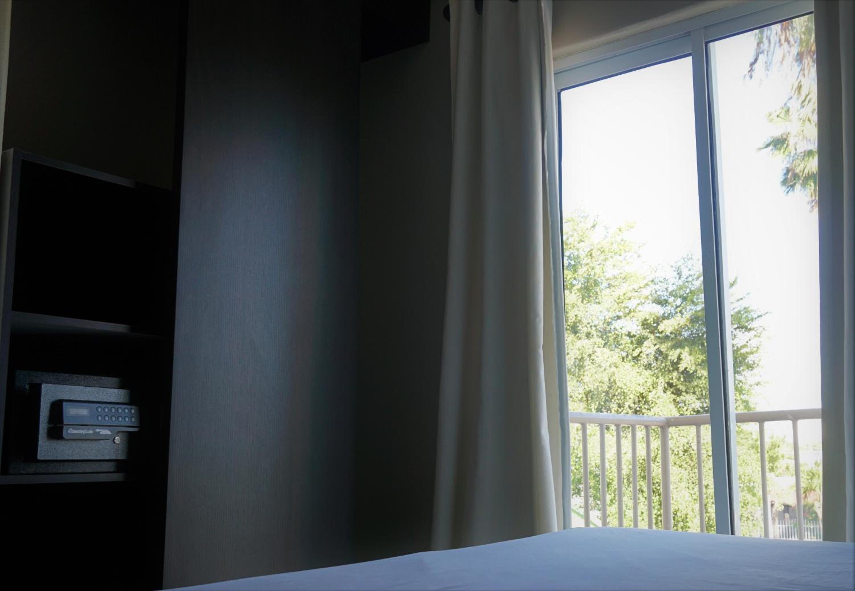 Villa Verde Inn - Property Image 3