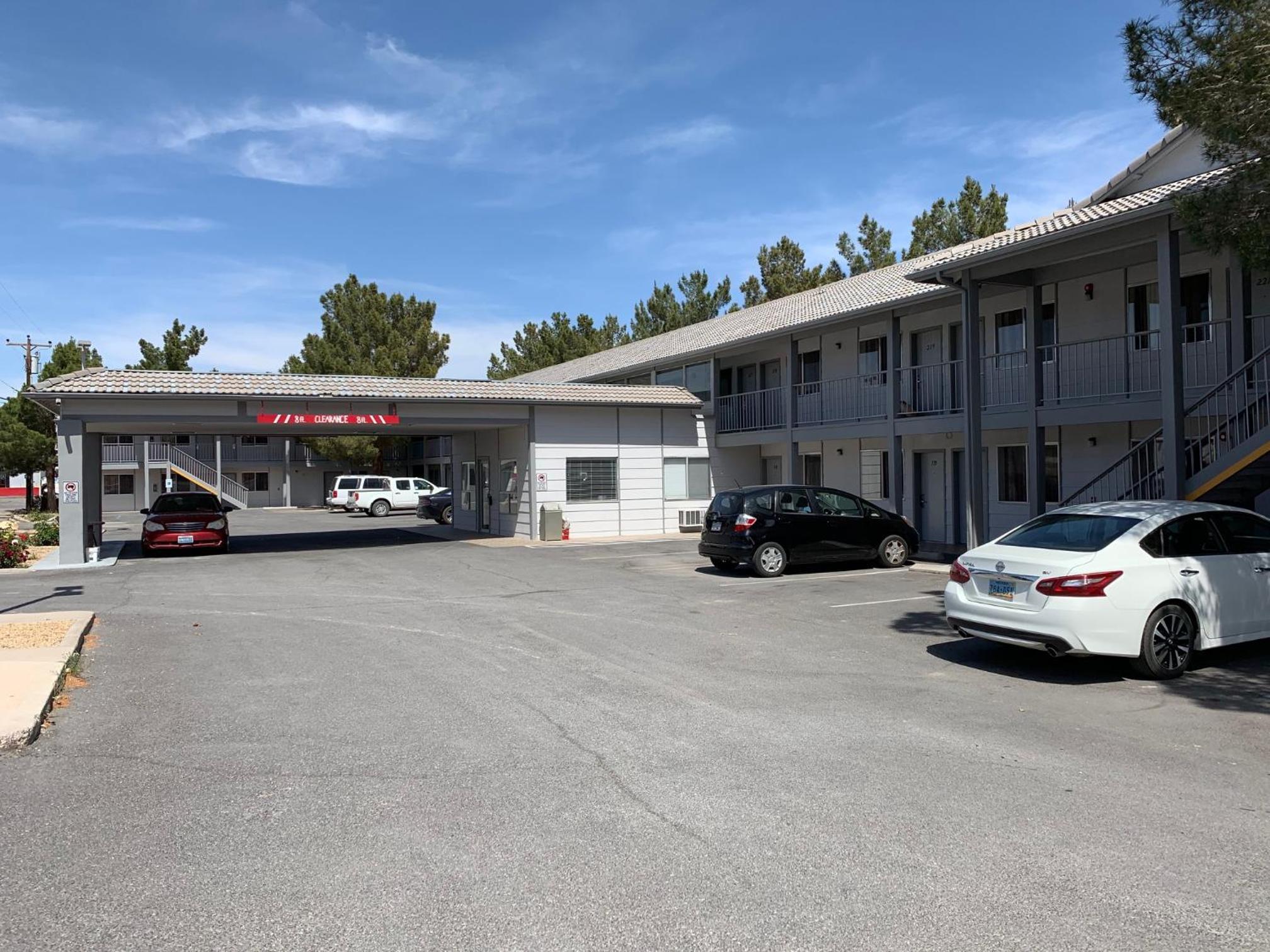 Exchange Club Motel view 3