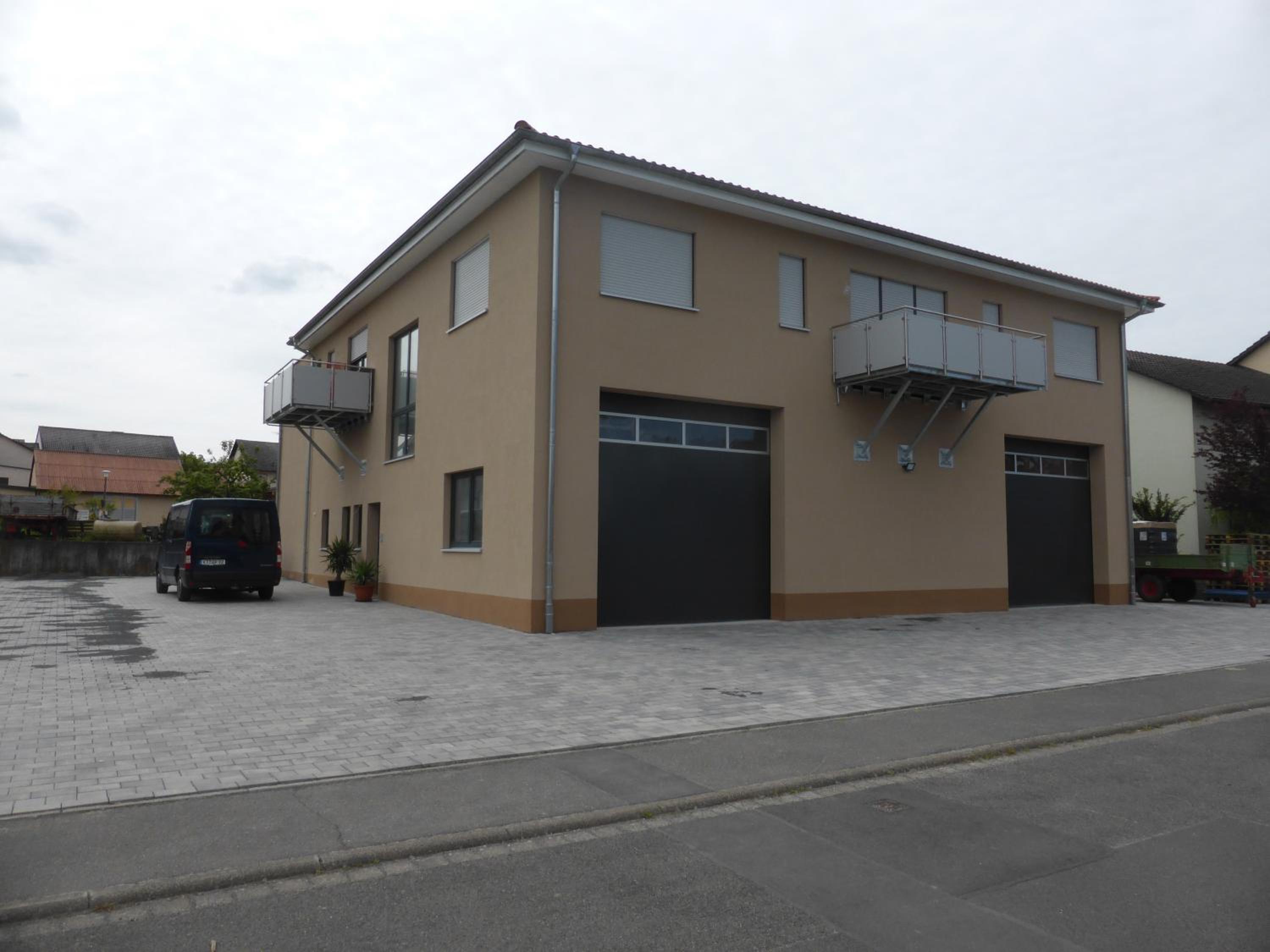 Photo 10