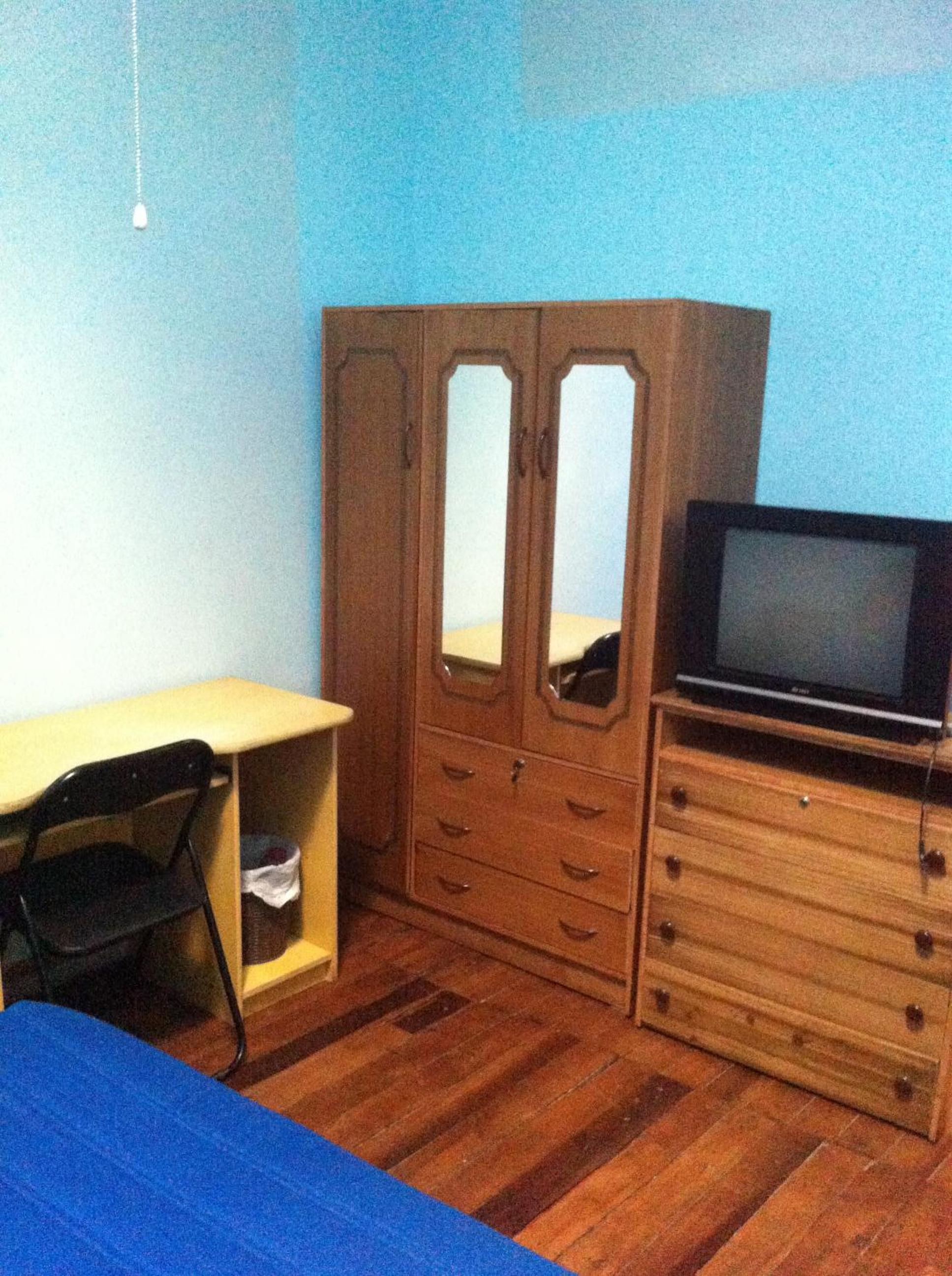 Hostal Tricontinental