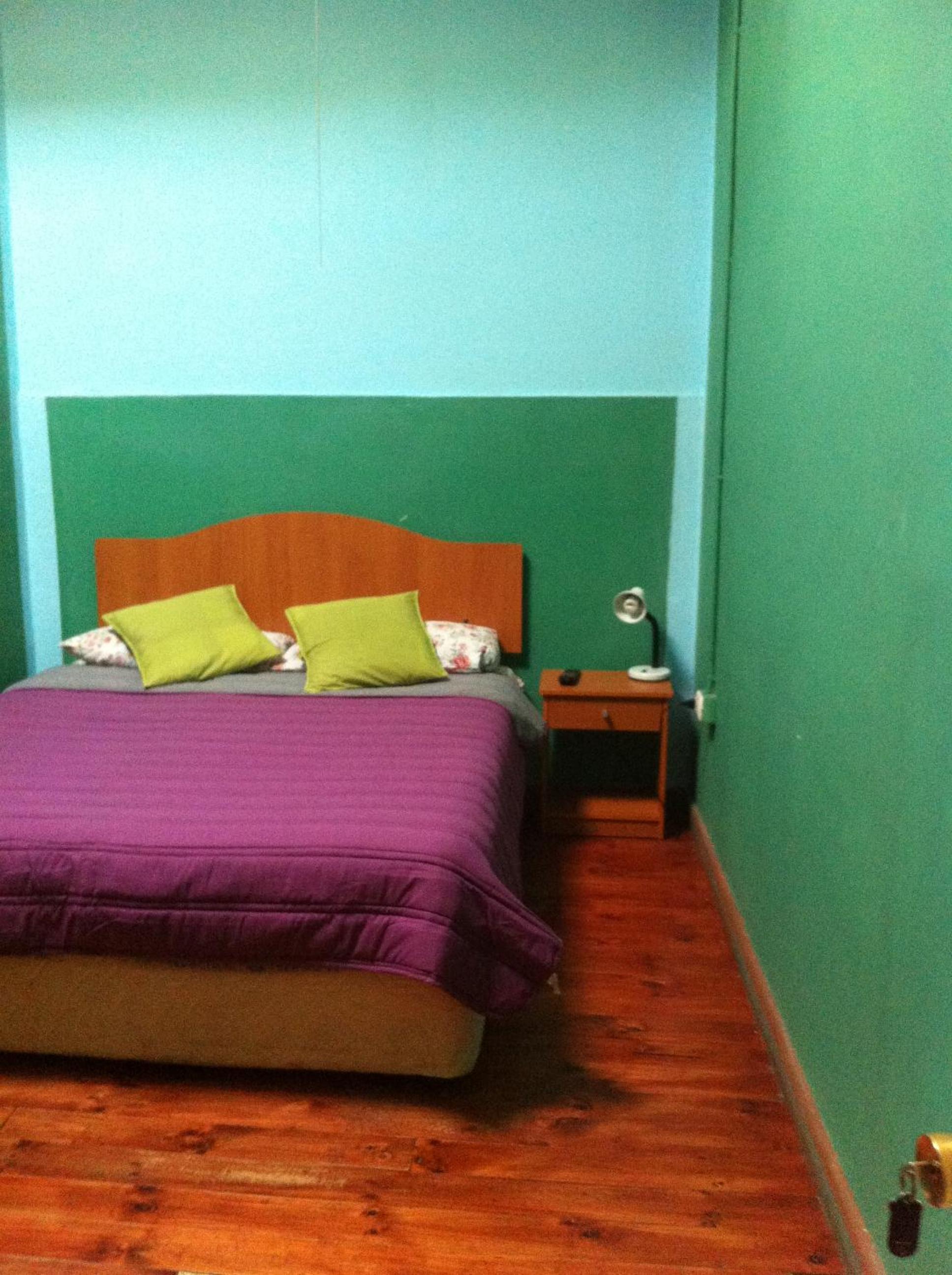 Hostal Tricontinental