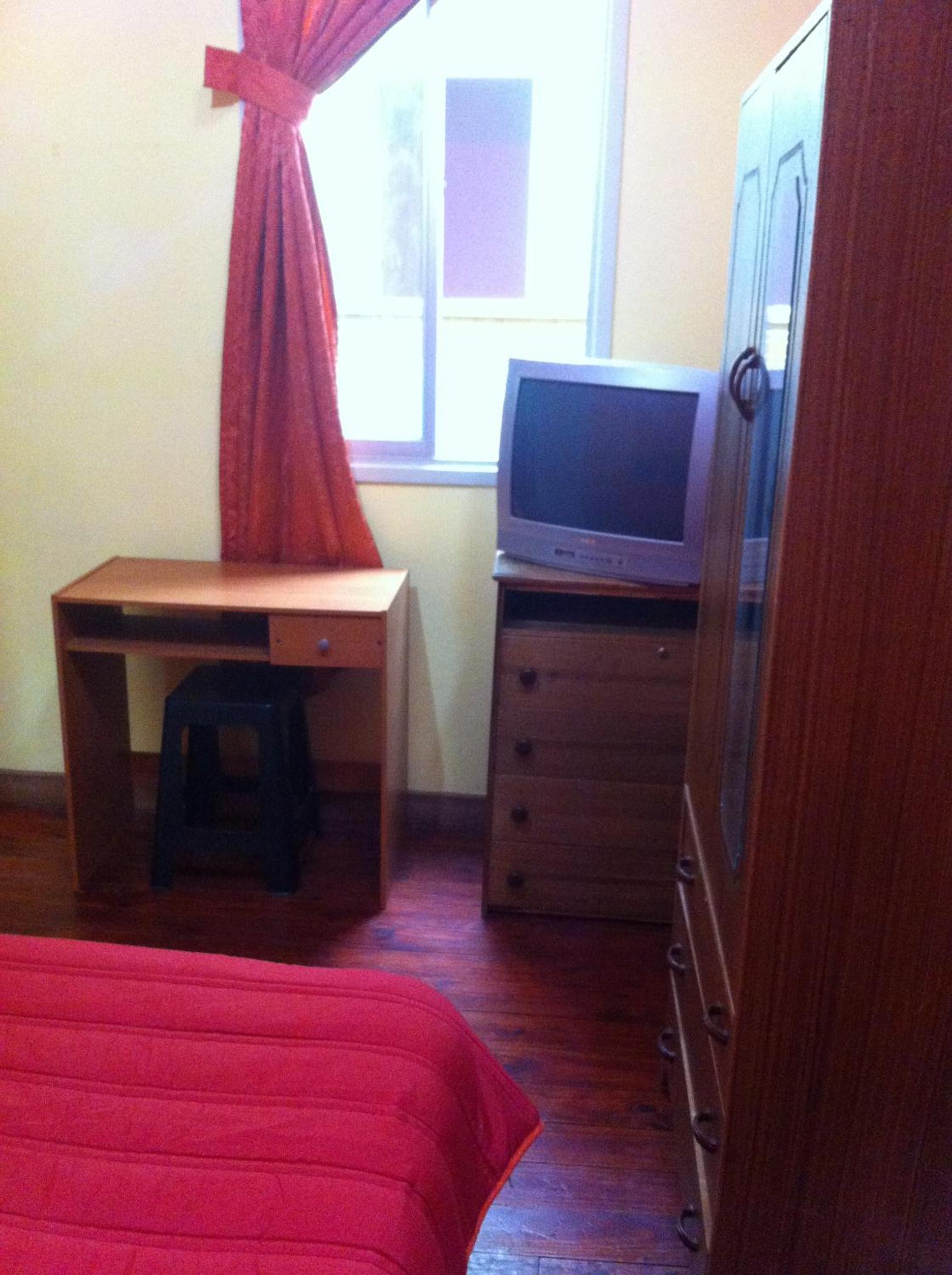 Hostal Tricontinental