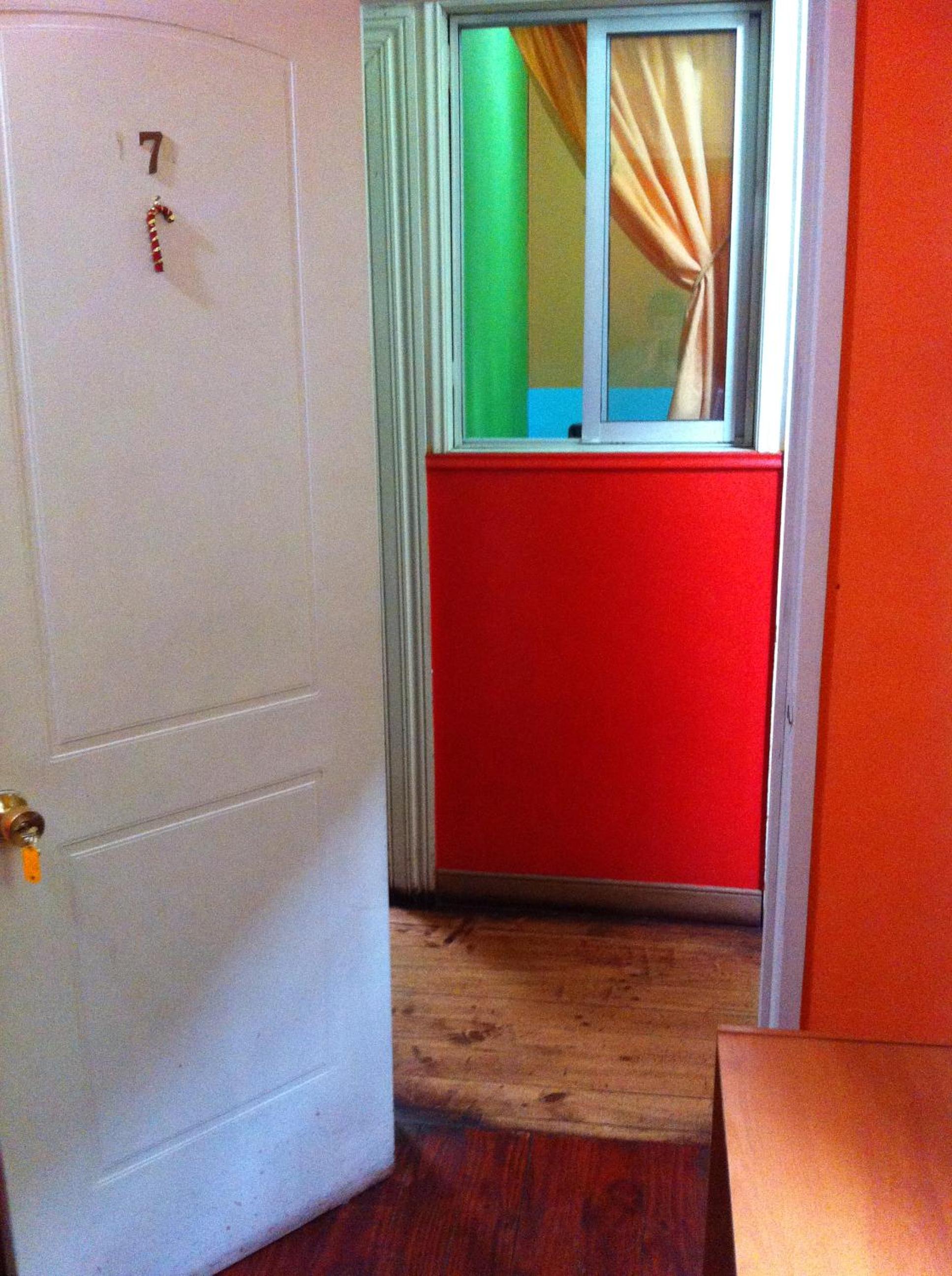 Hostal Tricontinental