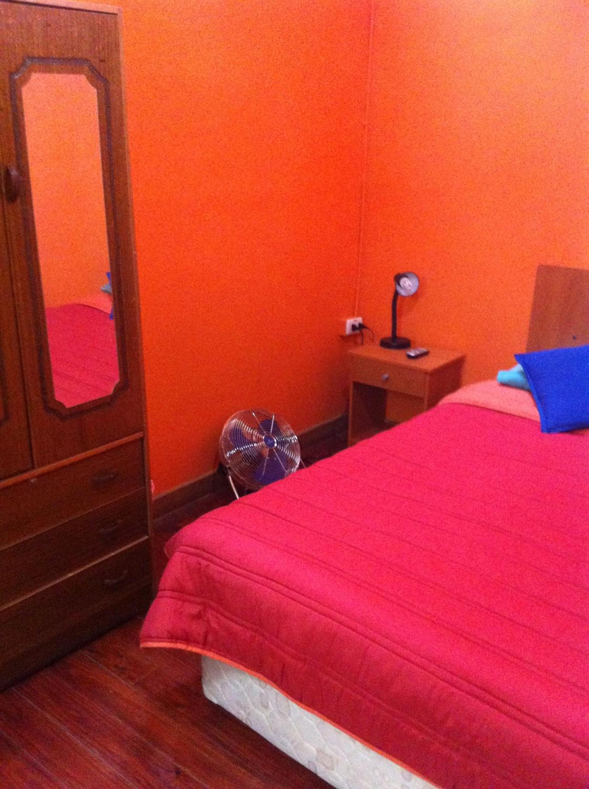 Hostal Tricontinental