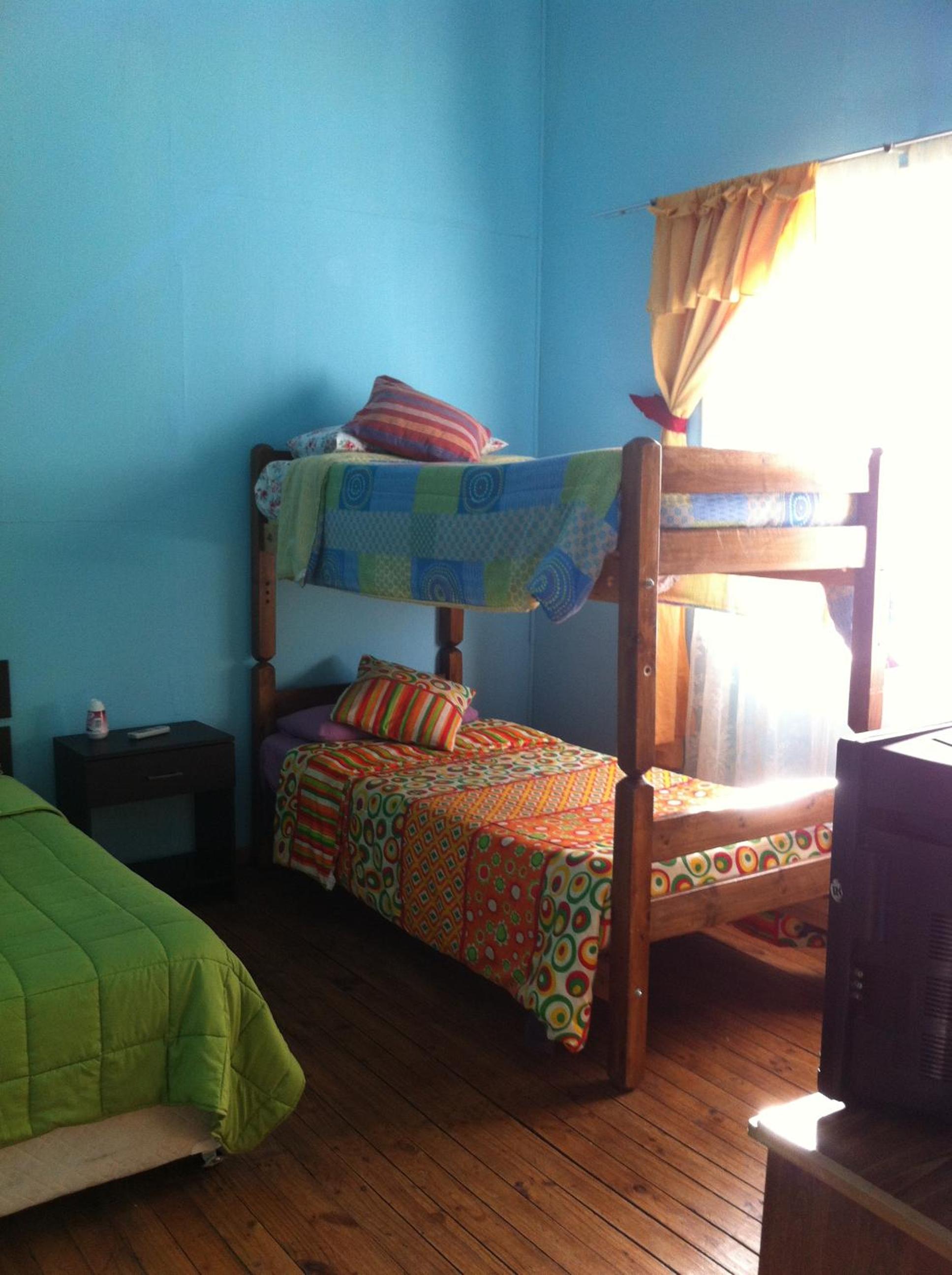 Hostal Tricontinental