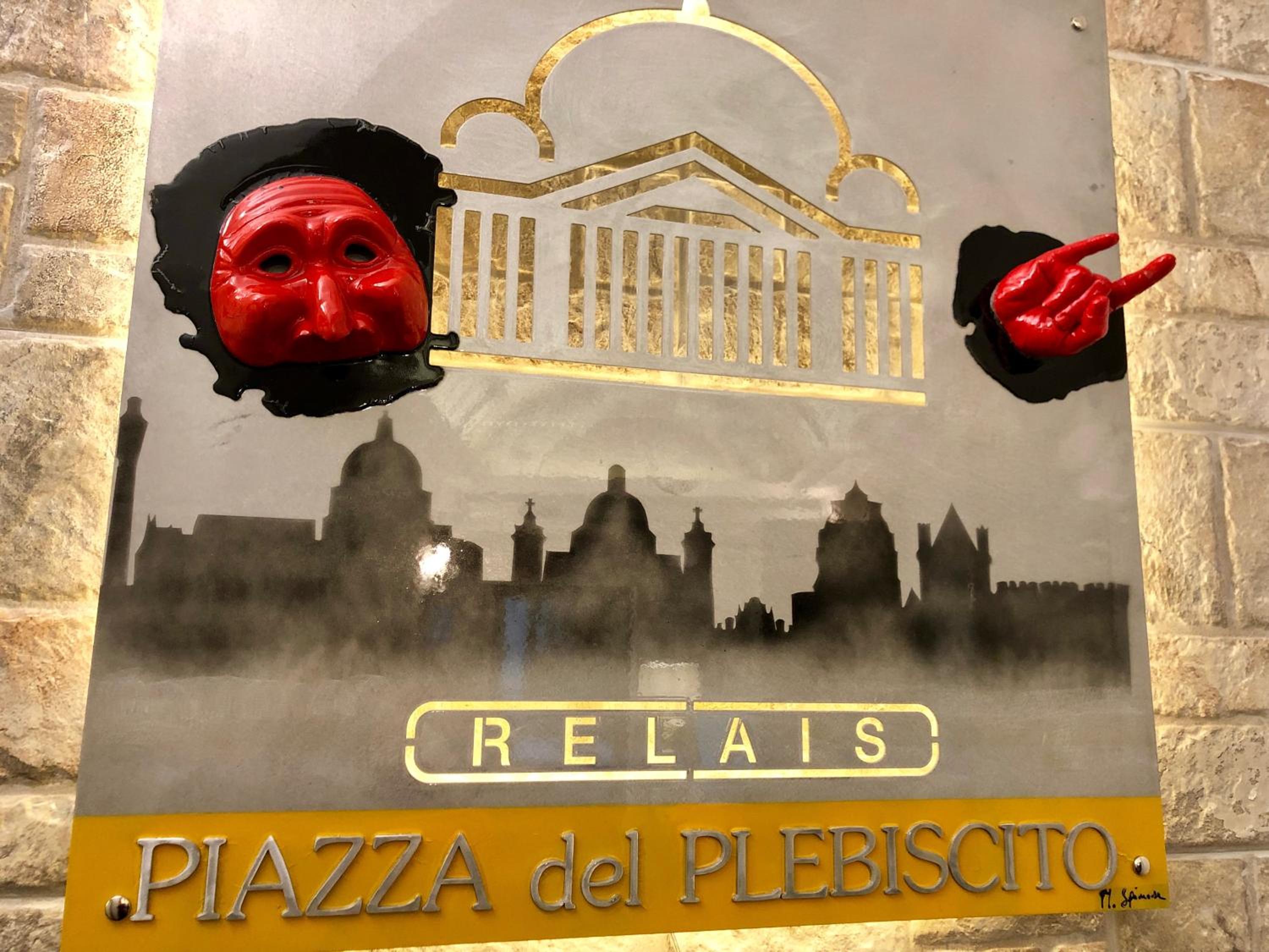 Relais Piazza Del Plebiscito B&B