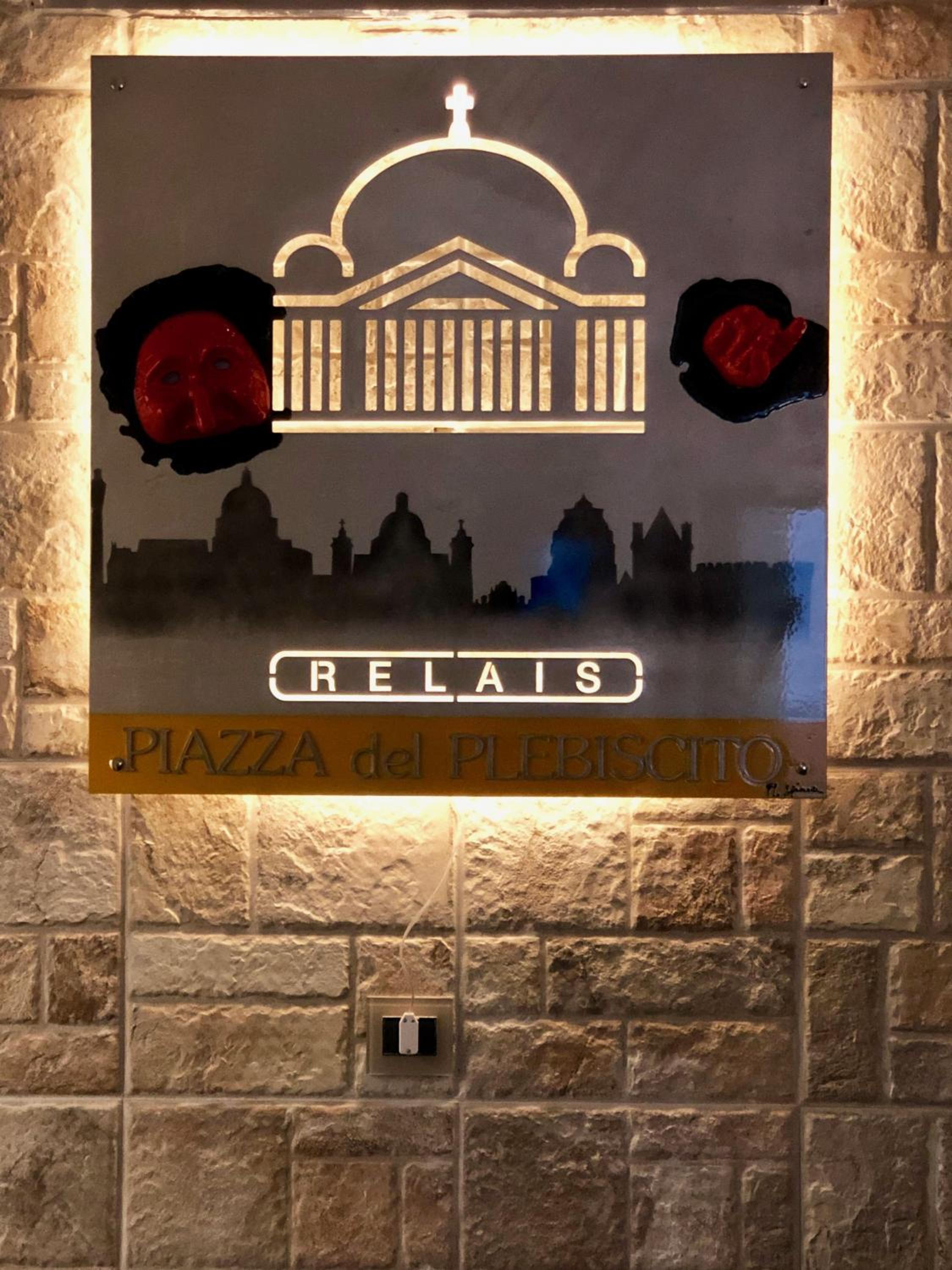 Relais Piazza Del Plebiscito B&B