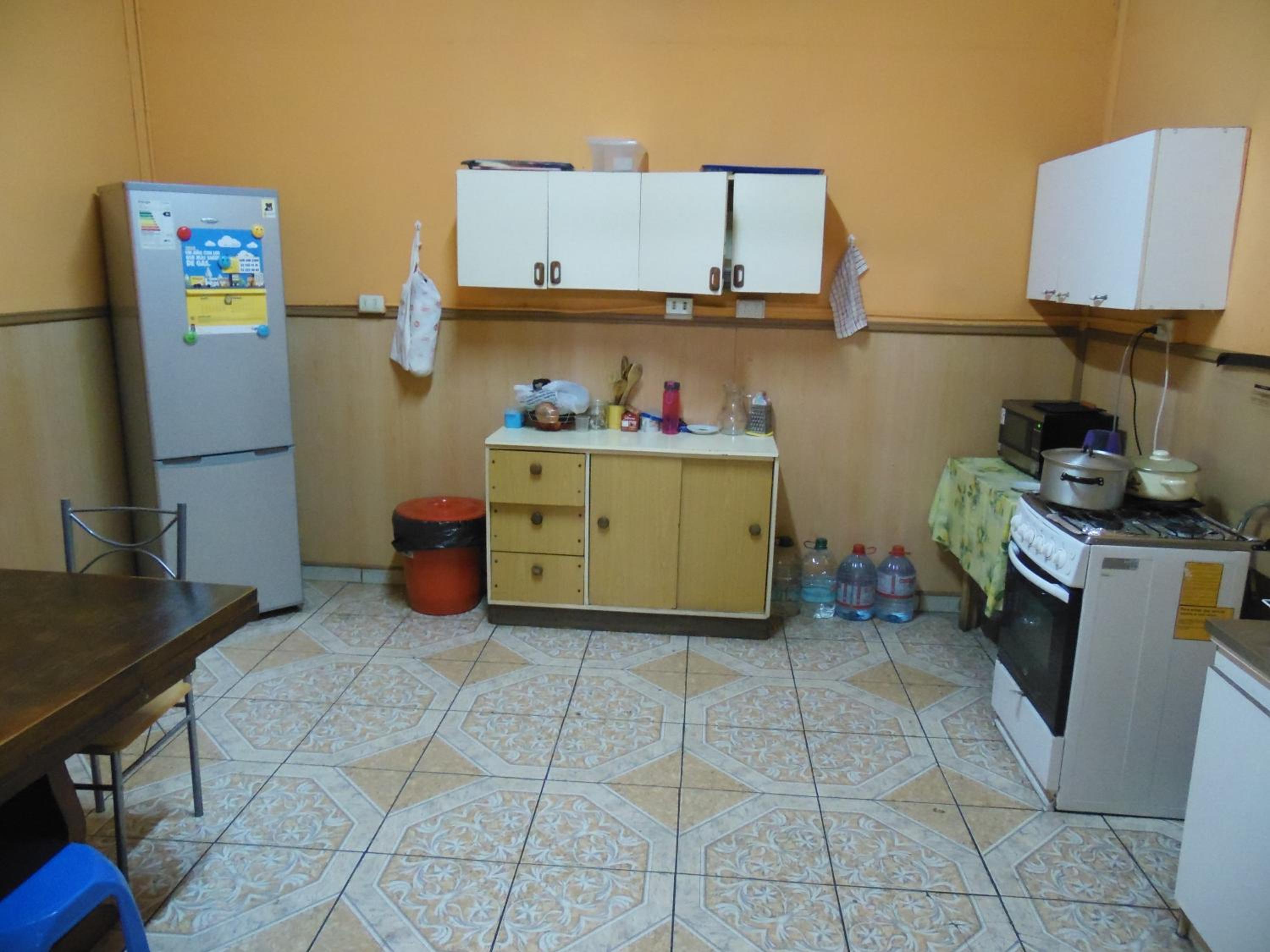 Hostal Tricontinental
