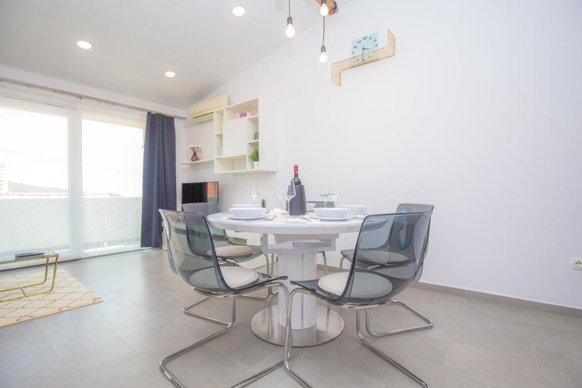 Apartment Sky view 3