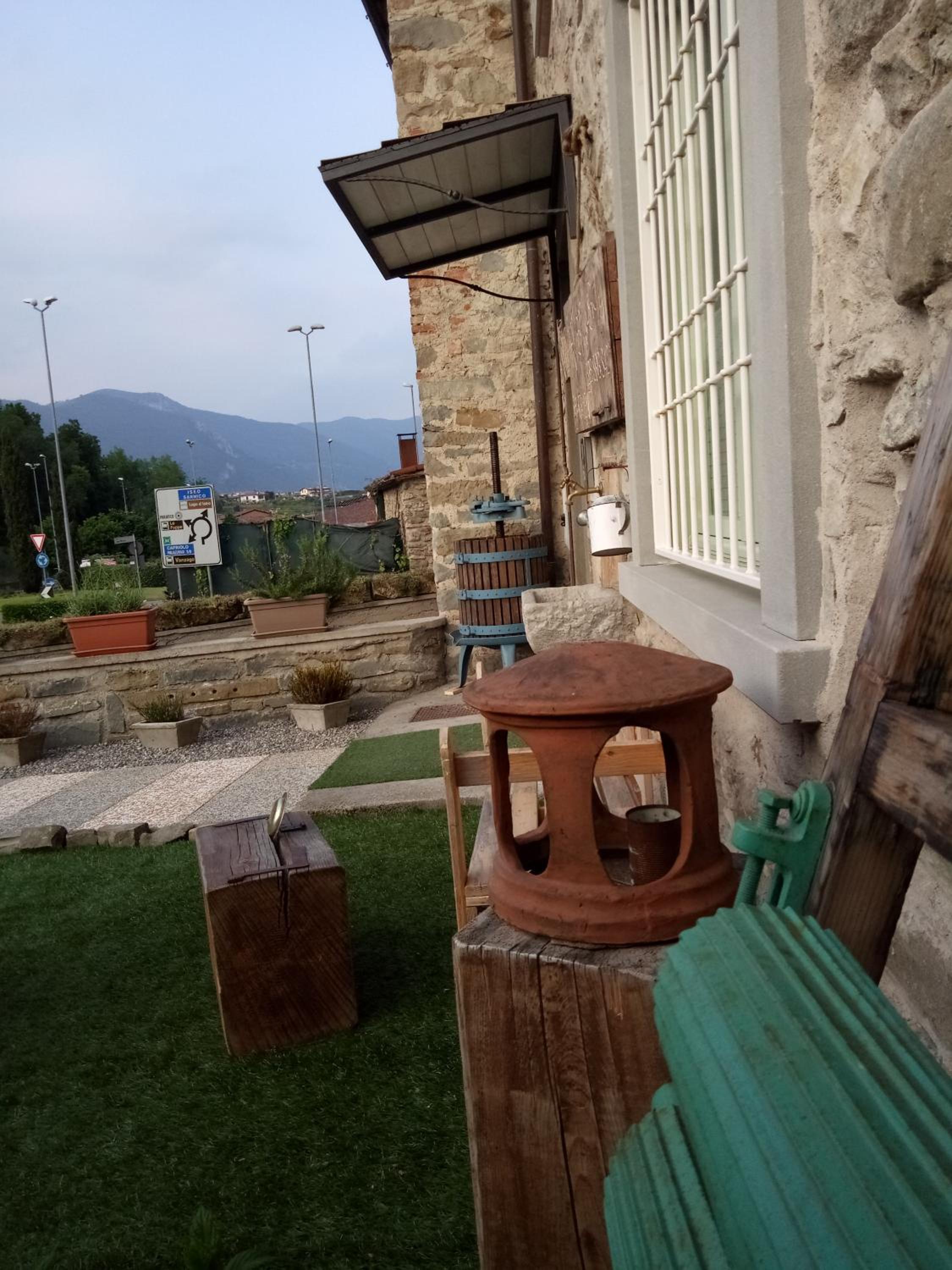 Casa Artisti del Sole view 4