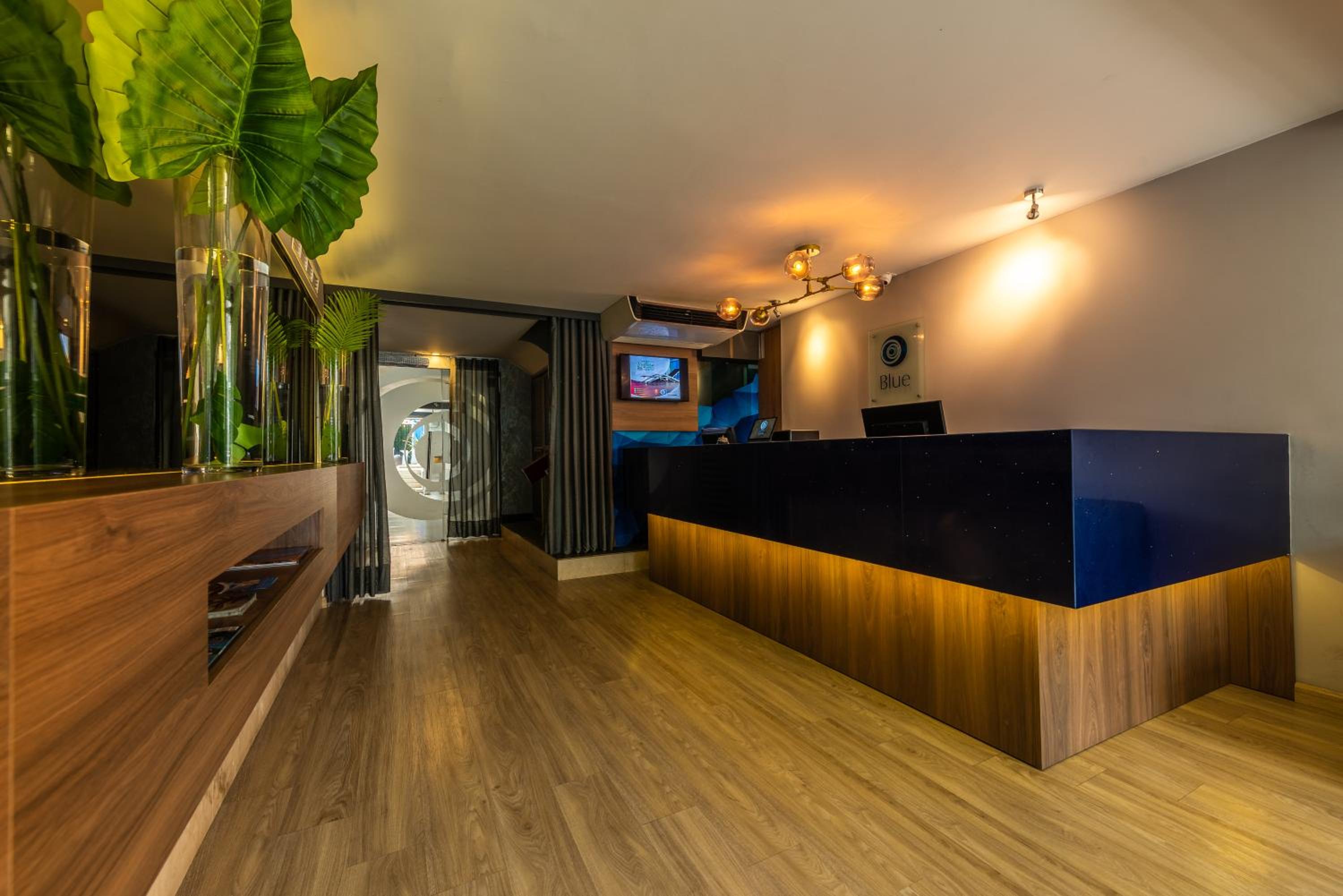 Hotel Blue Concept 11