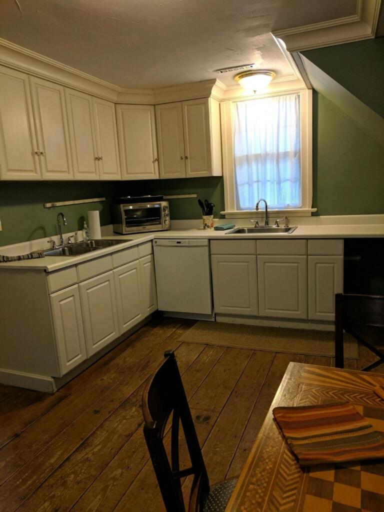 Niagara Mansion Carriage Suite