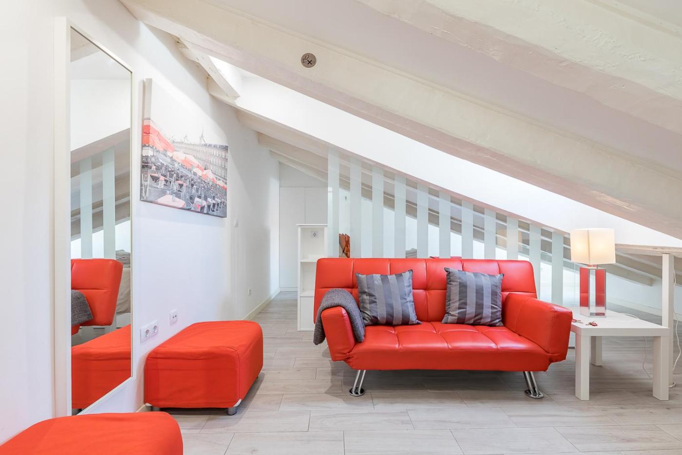 Apartamento Atico en Puerta del Sol view 3