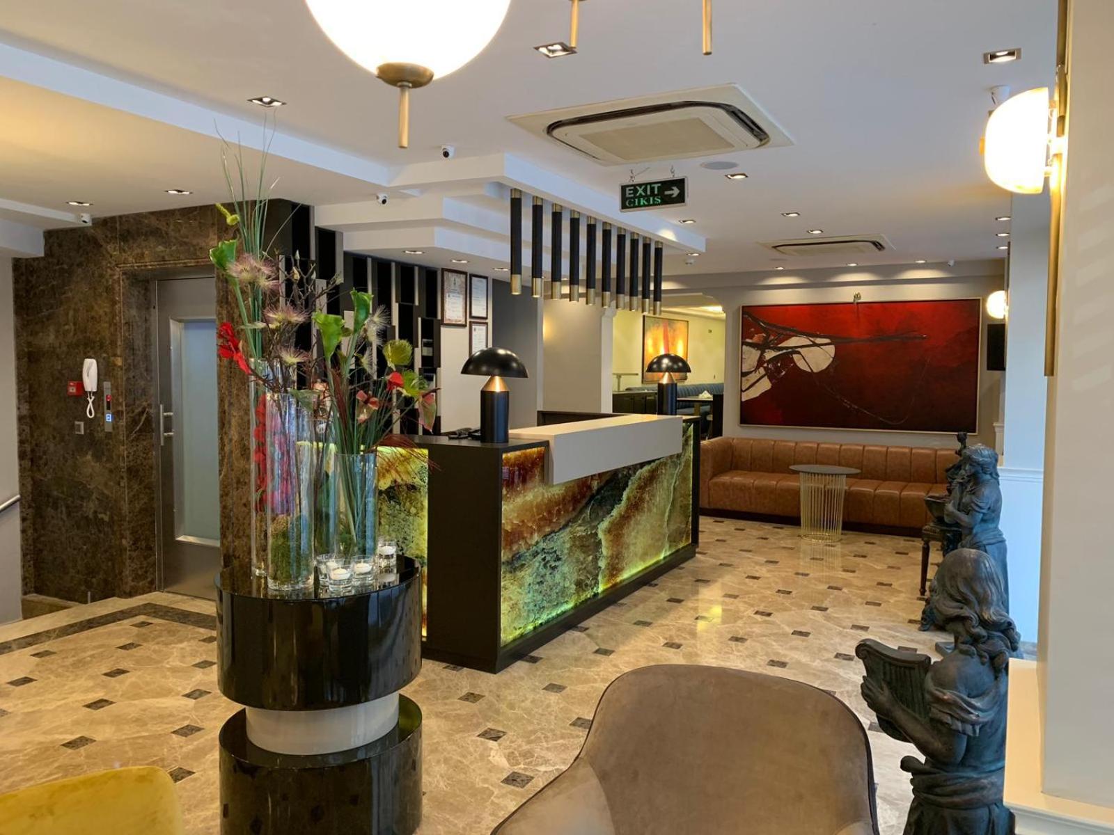 hotel reception