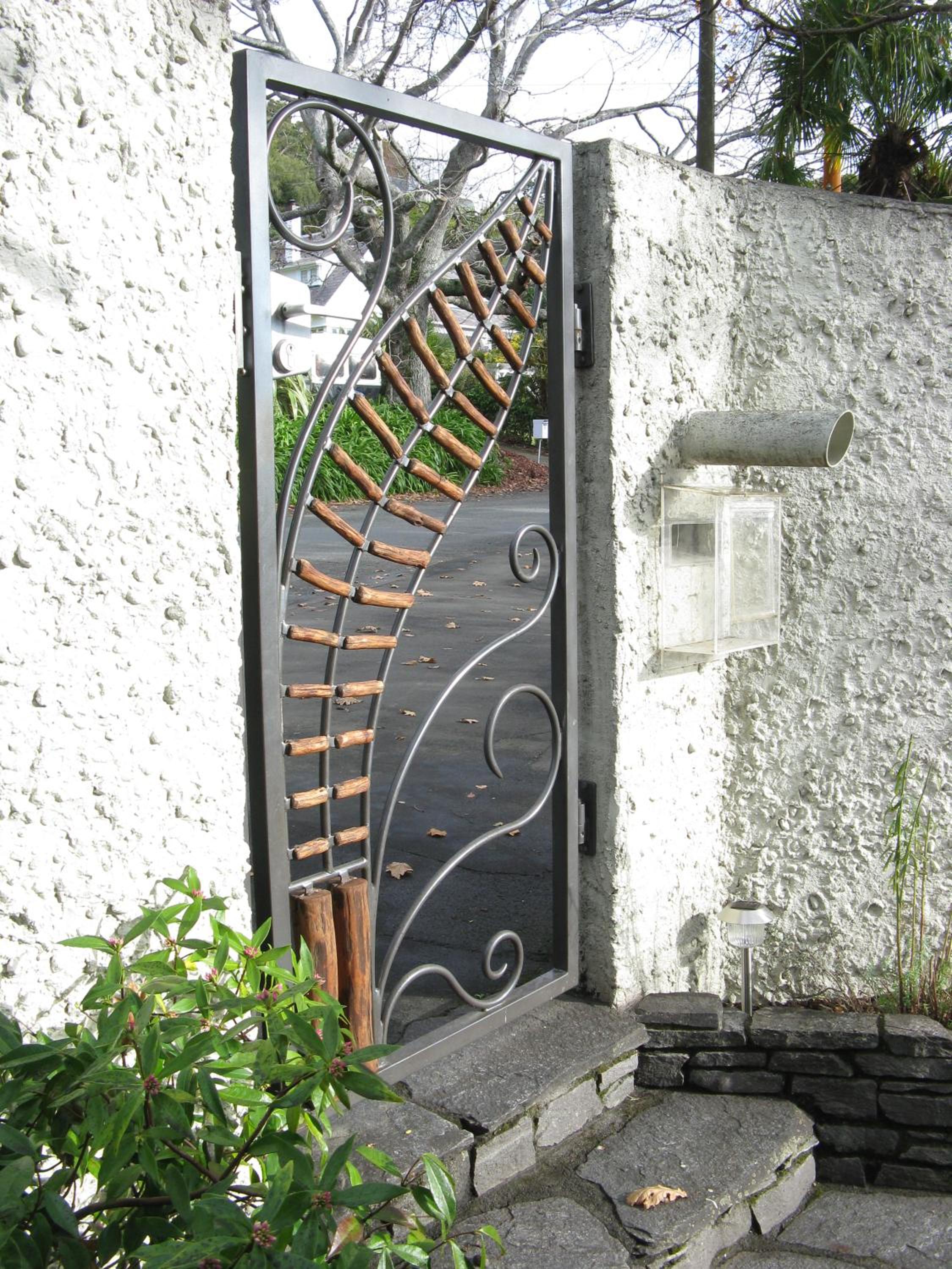 Joya Garden & Villa Studios - Image 2