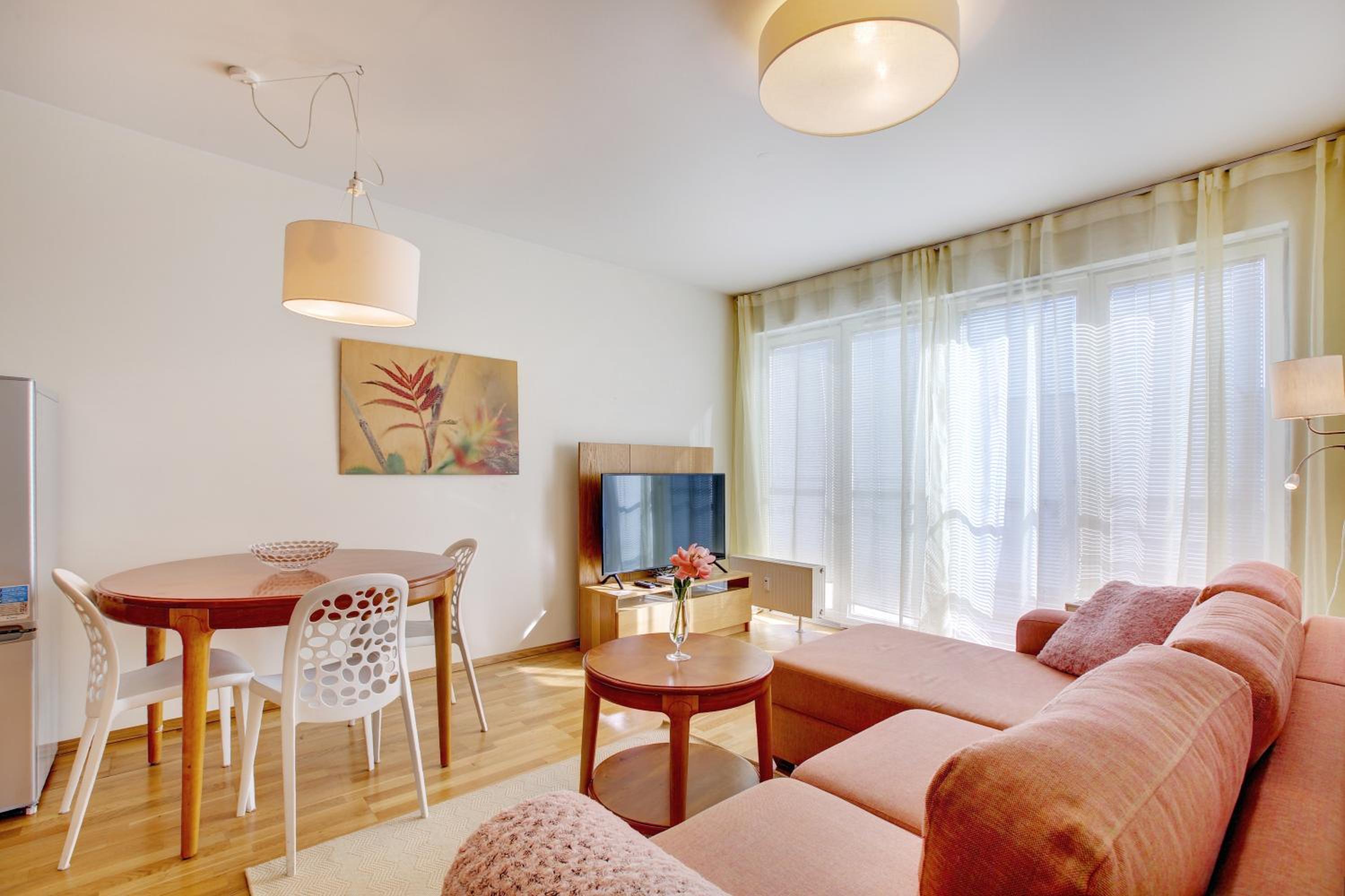 Solar Apartments - Liberty Square view 4