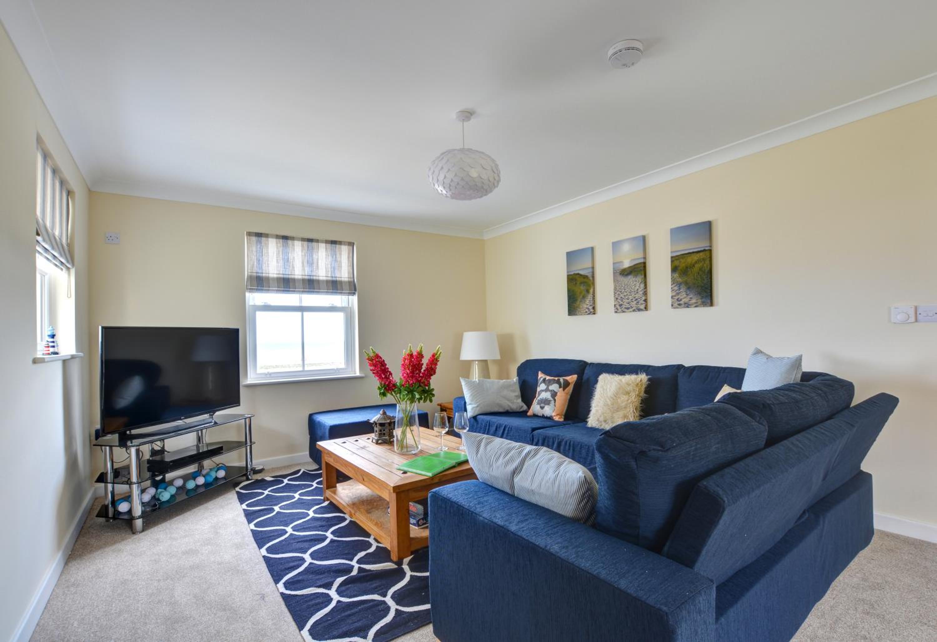 5 Bed in Amroth oc-pw9067