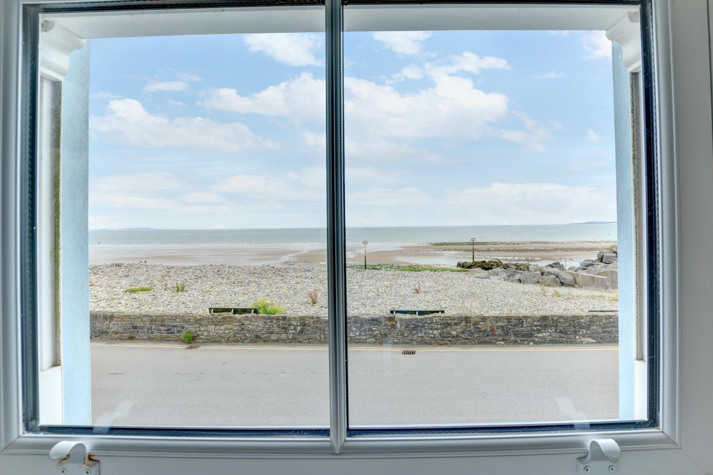 5 Bed in Amroth oc-pw9067