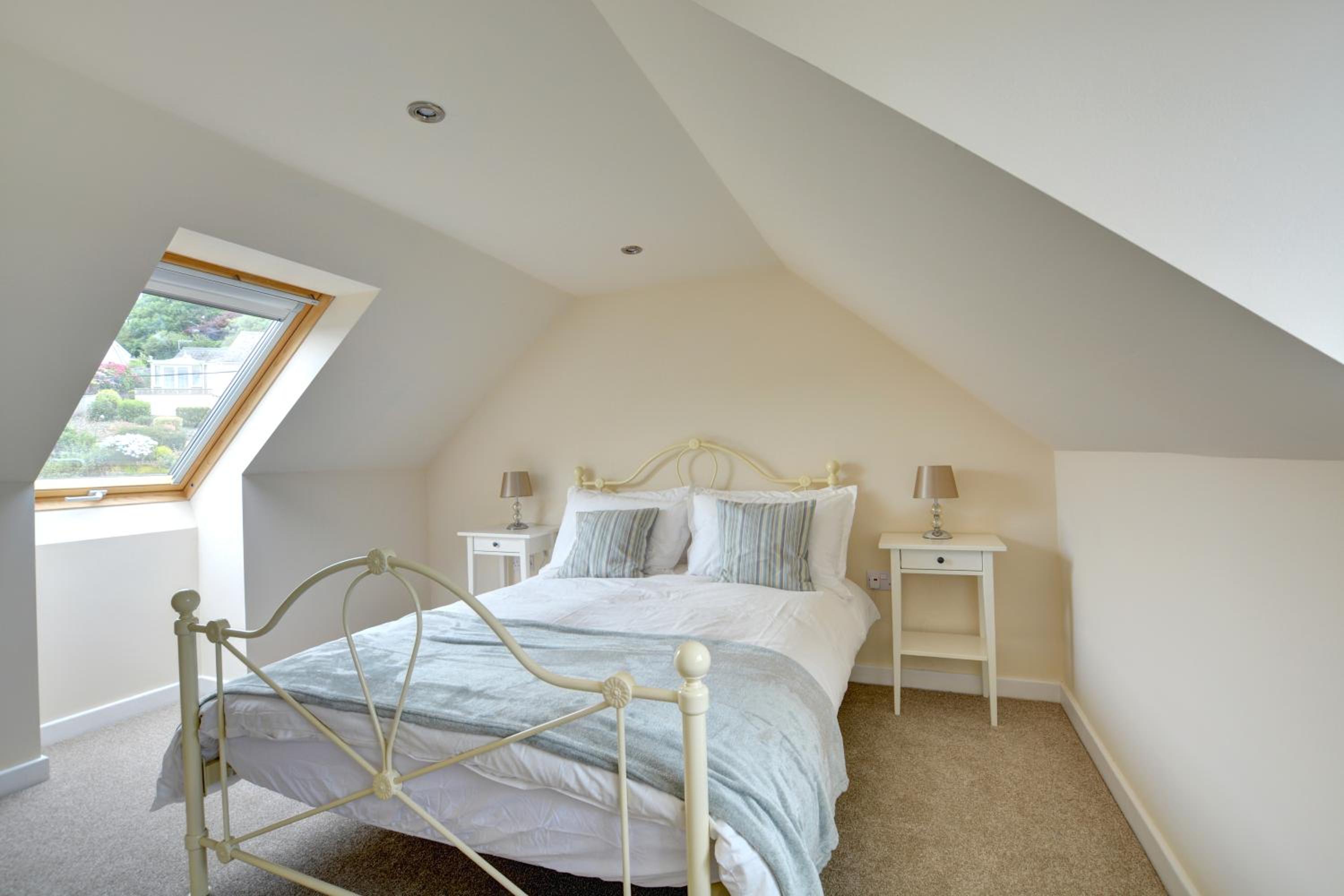 5 Bed in Amroth oc-pw9067