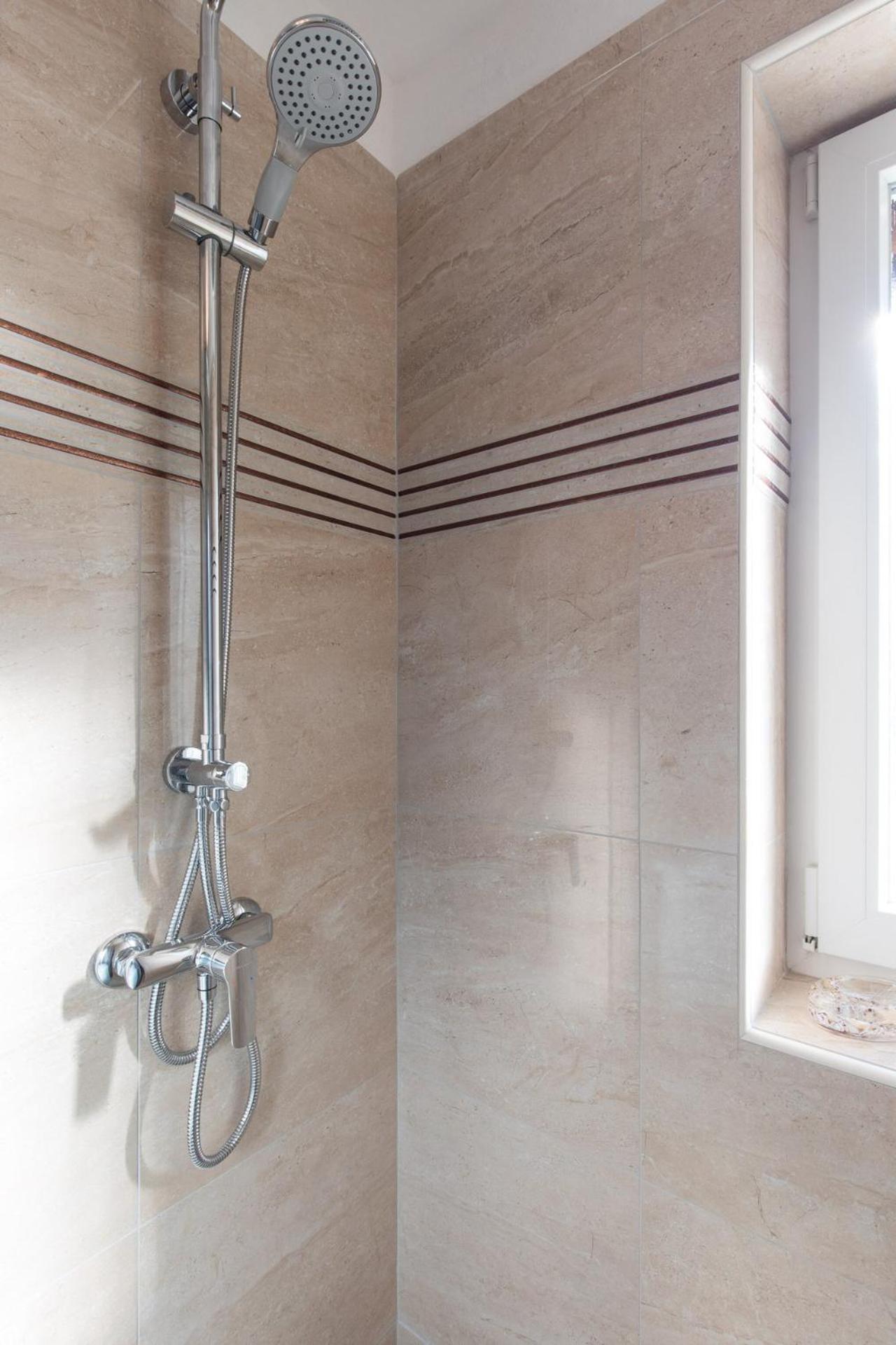 Apartment Doris, Nenadici en Krk — bathroom