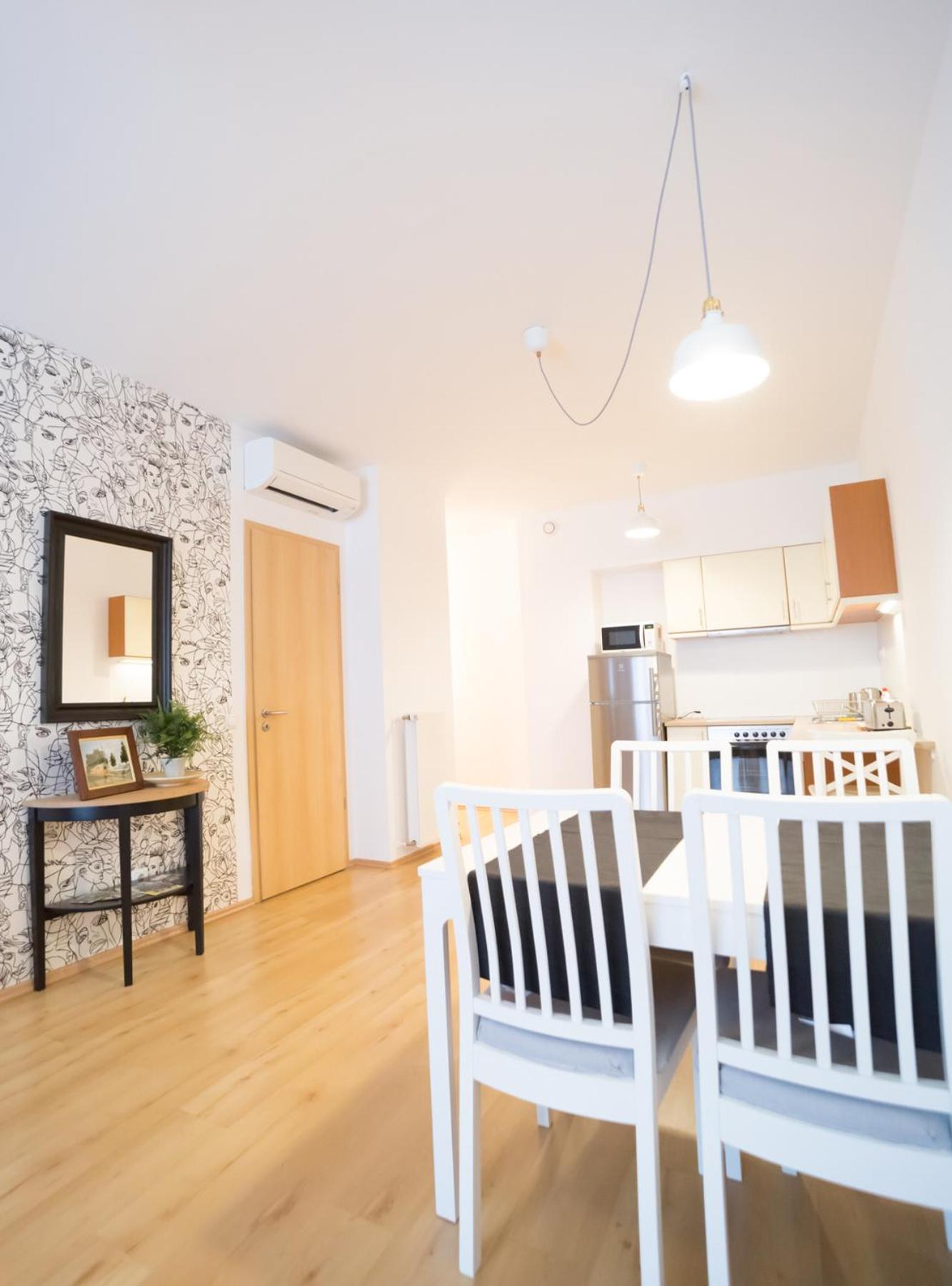 InnerCity Apartments Opera view 4