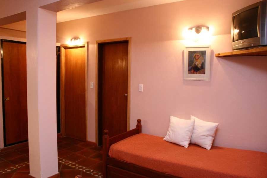 Cabañas Detras del Ciprés