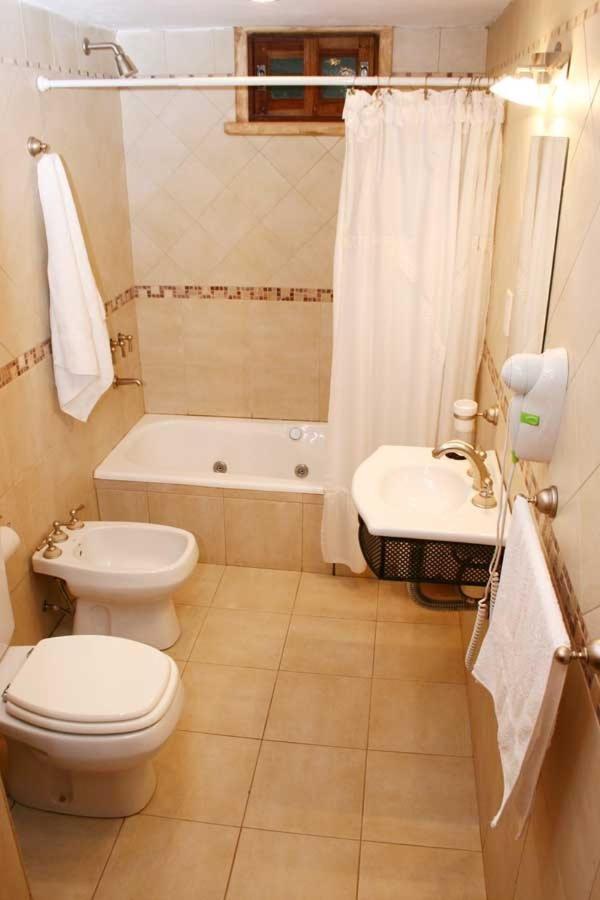 Cabañas Detras del Ciprés