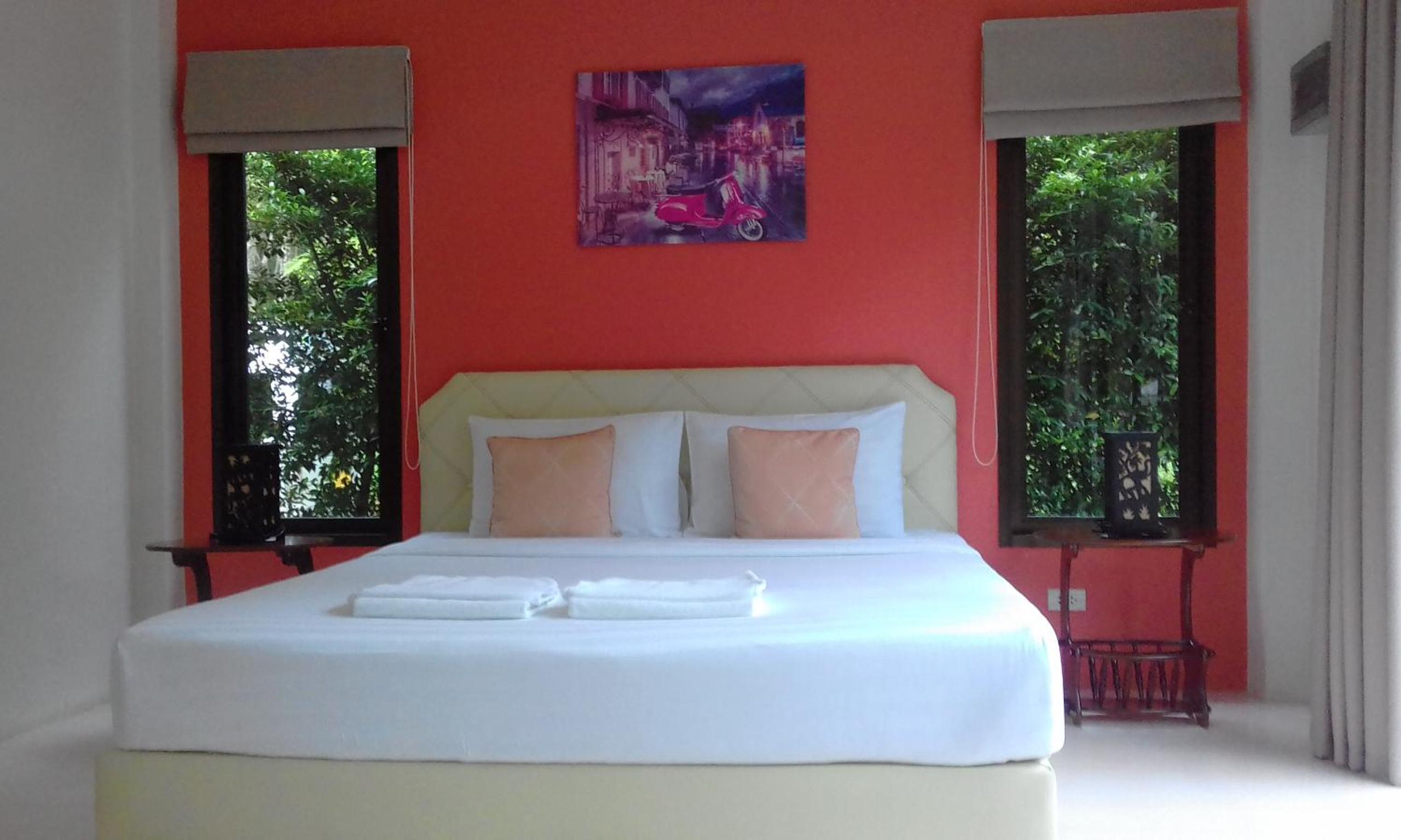 Phuket Sirinapha Resort