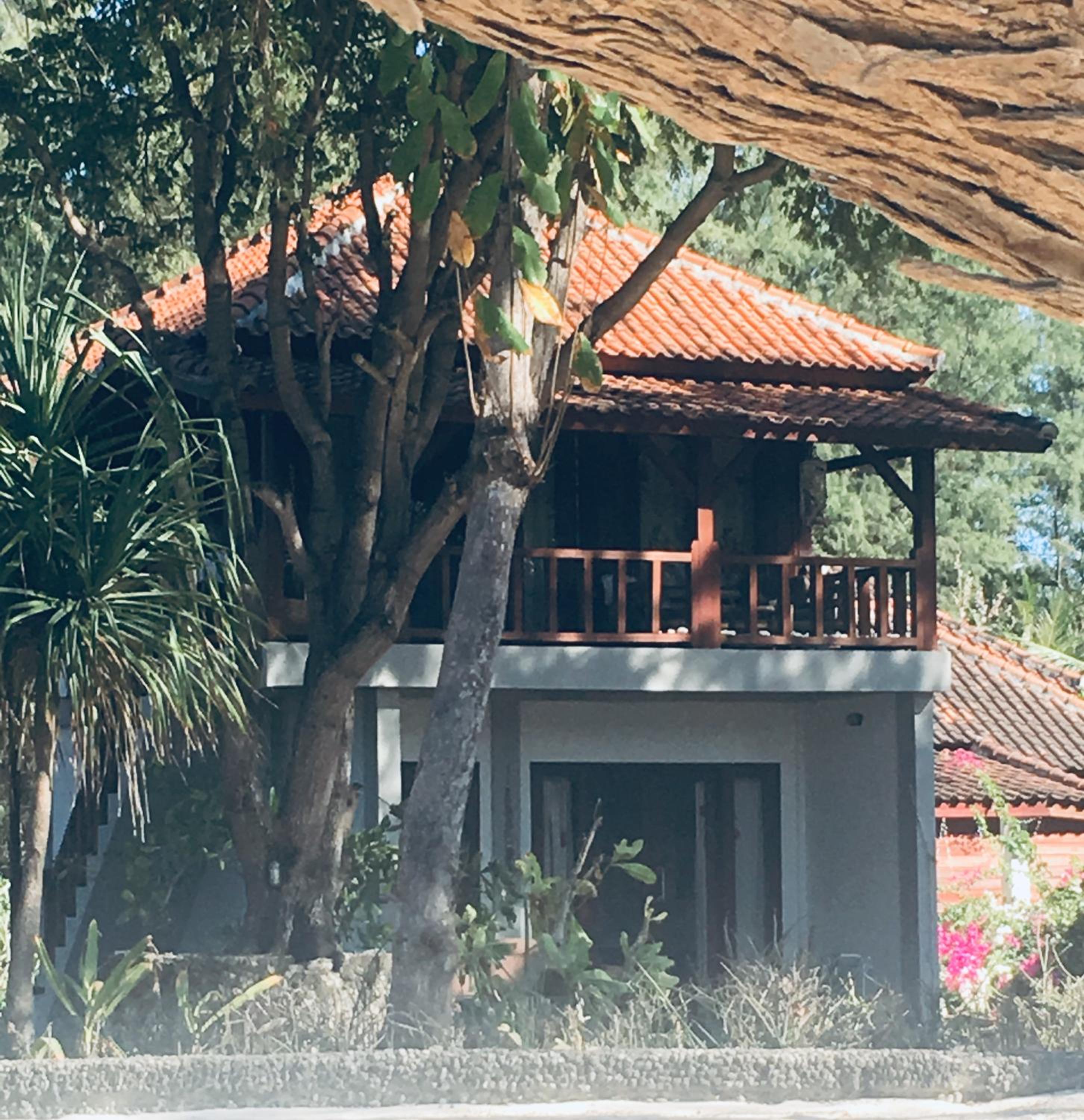 Biru Meno Beach Bungalows view 3