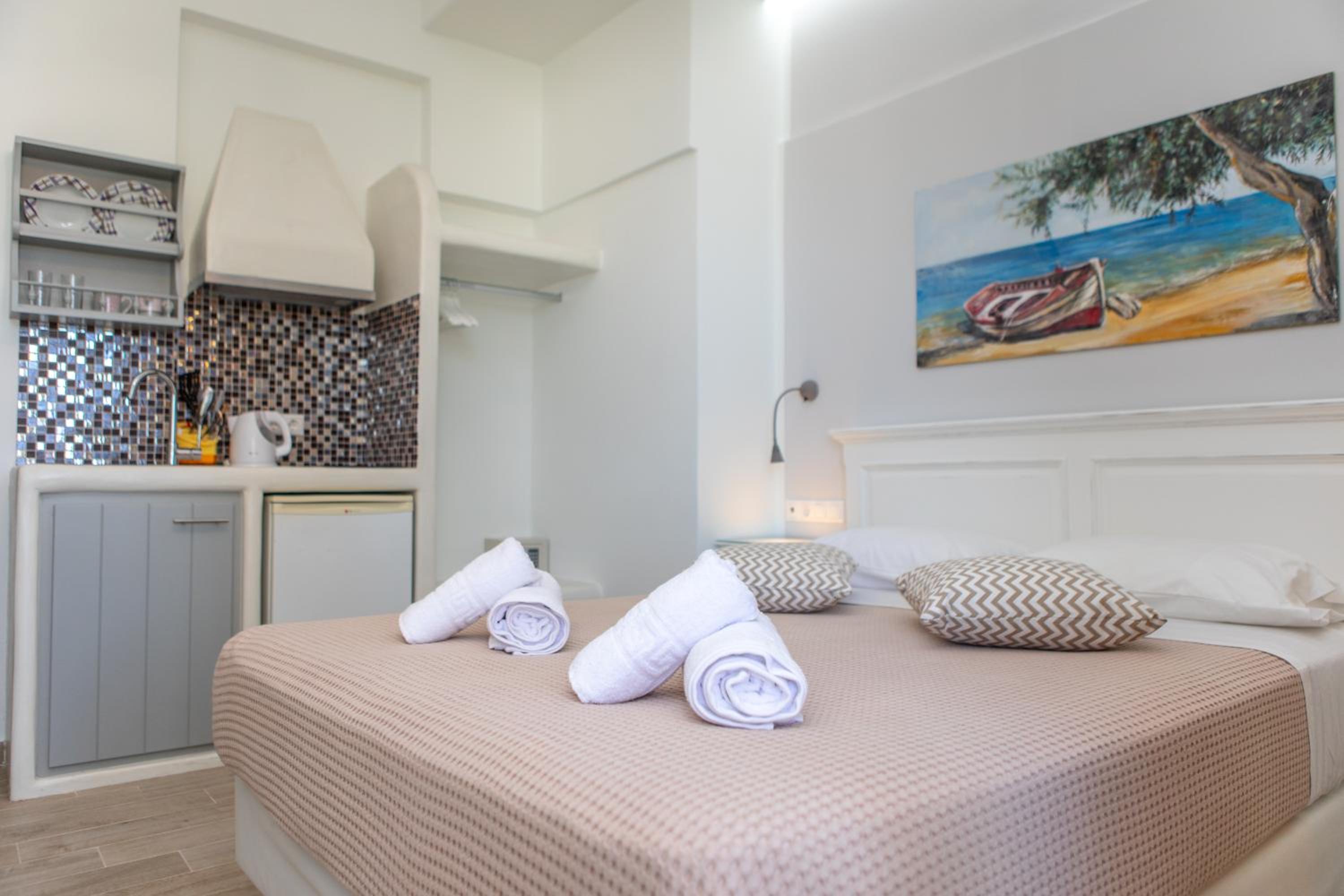 Naxos Illusion Nikos Verikokos photo 2