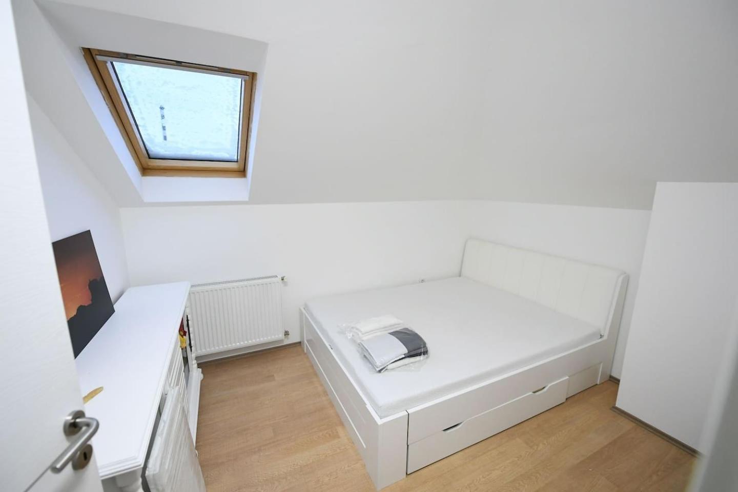 Cozy and Lovely Appartment view 2