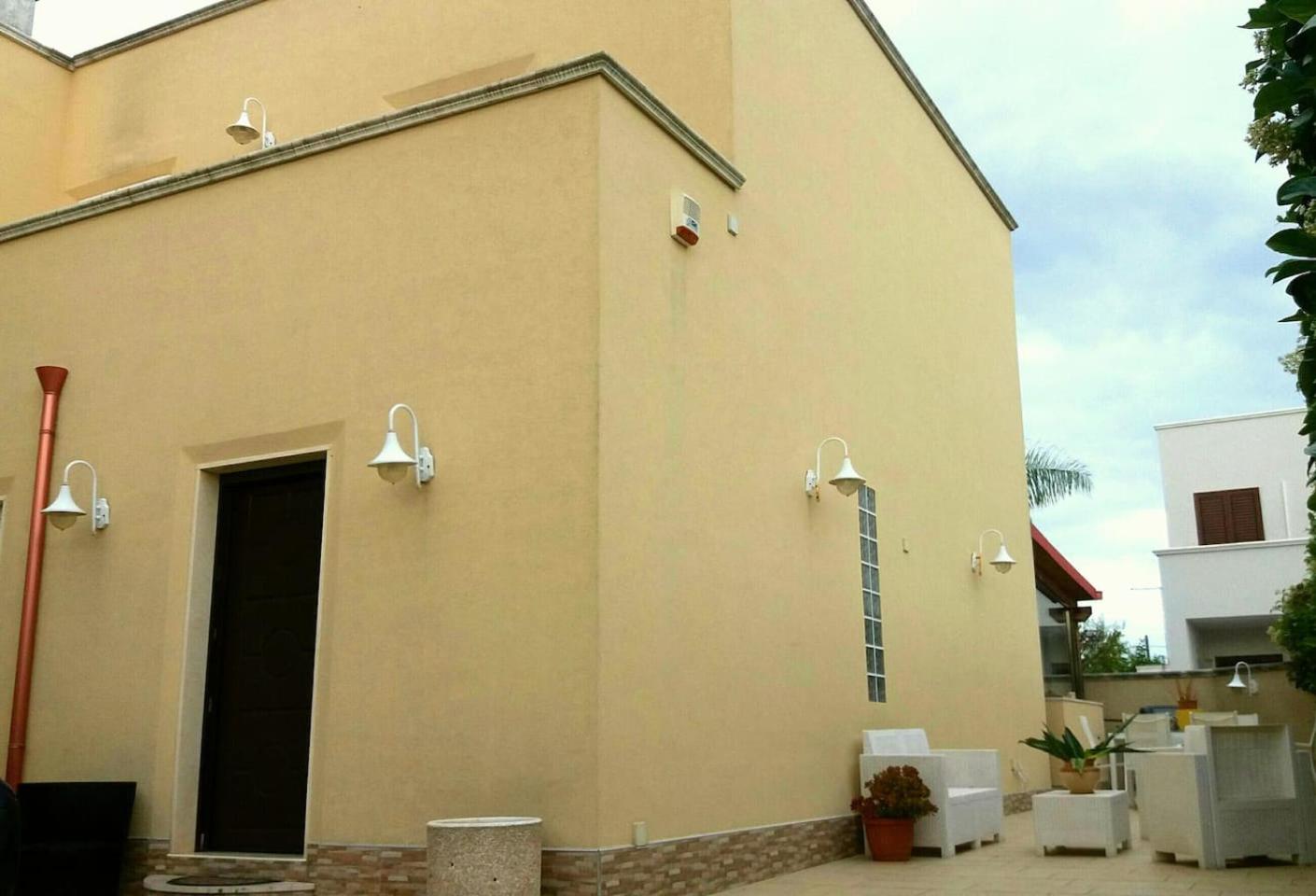 Villa A DUE PASSI DAL MARE view 2