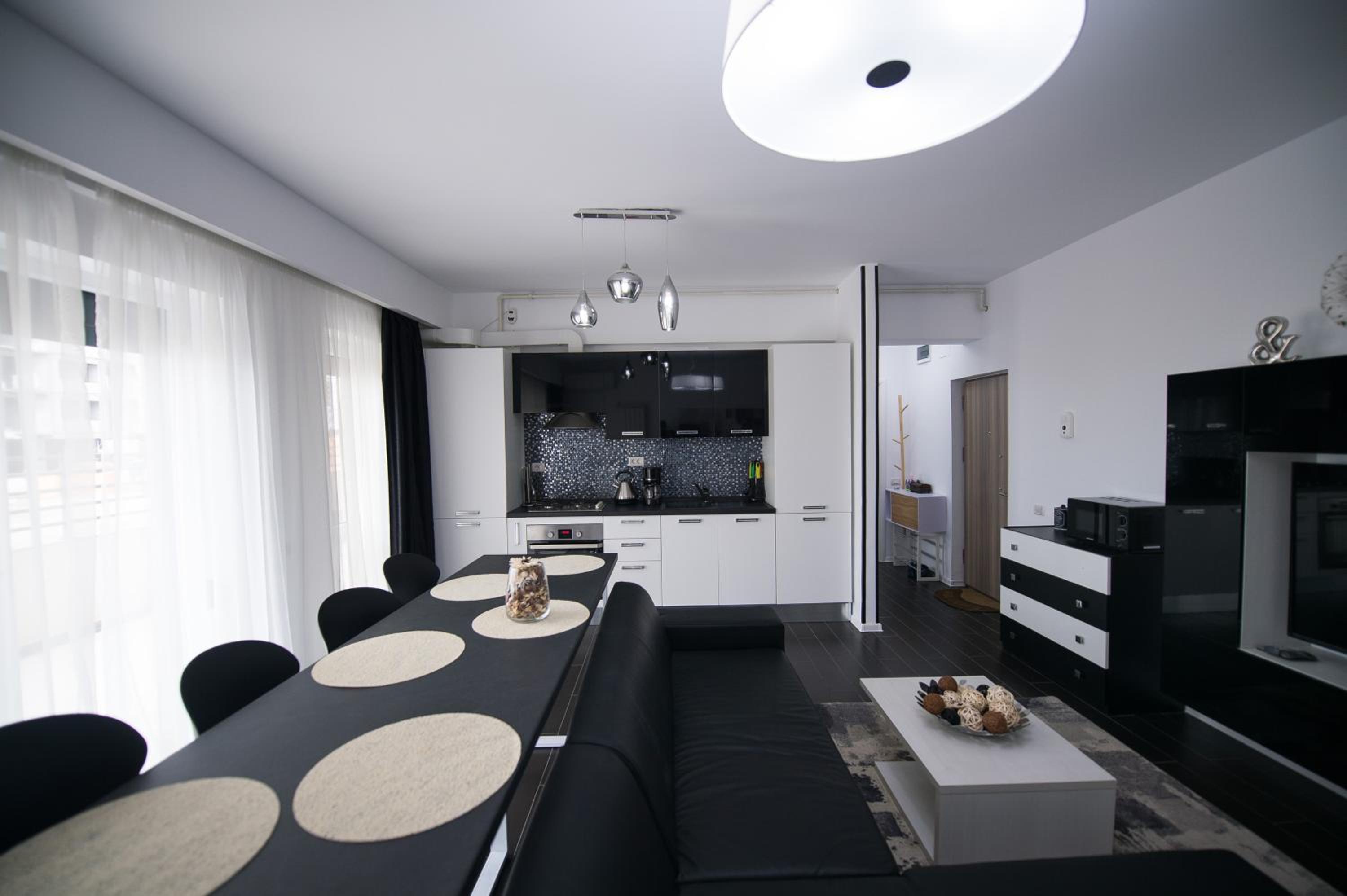 Apartel Black & White view 3