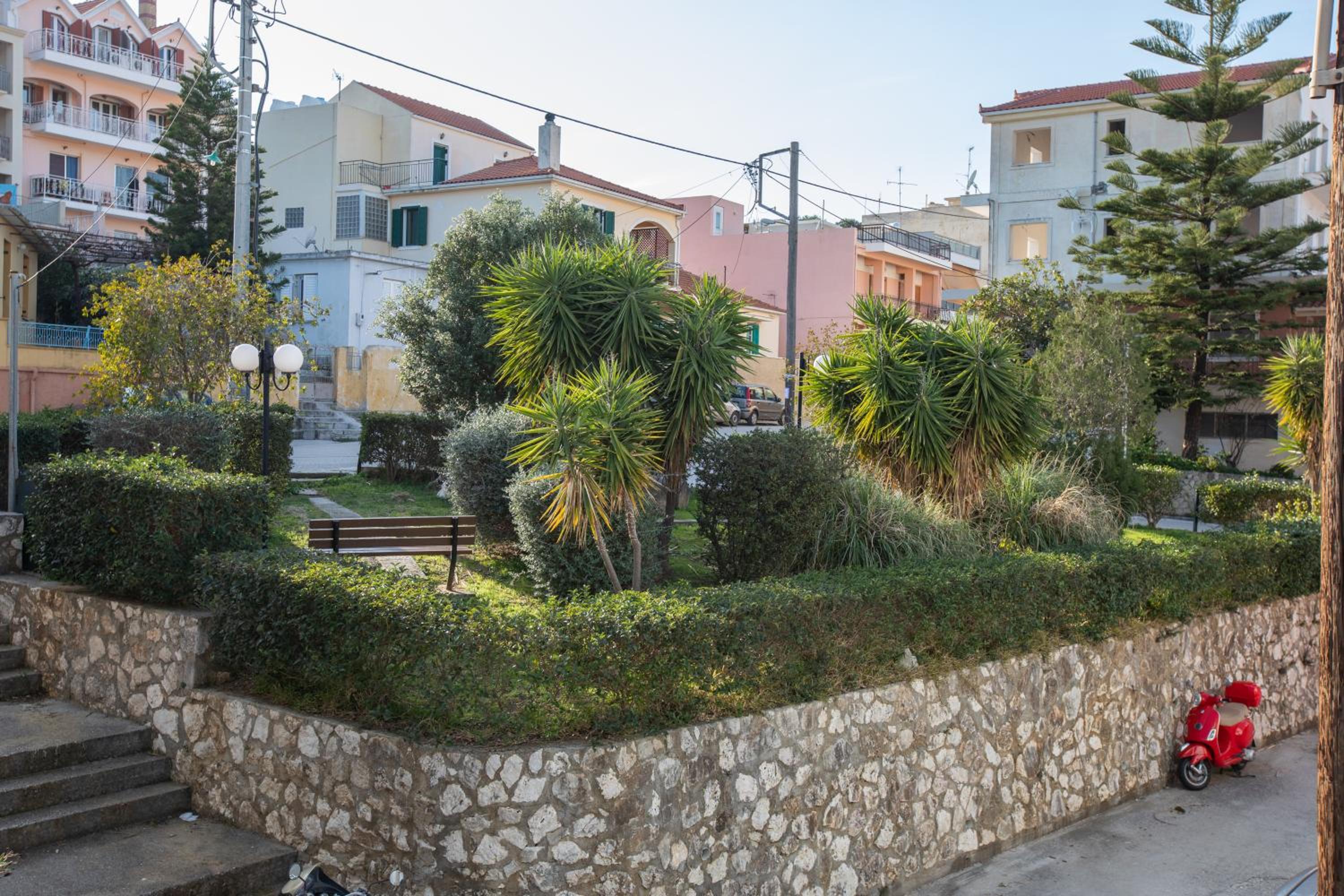 Photo 16
