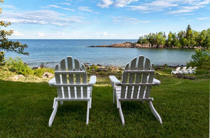 Cove Point Lodge