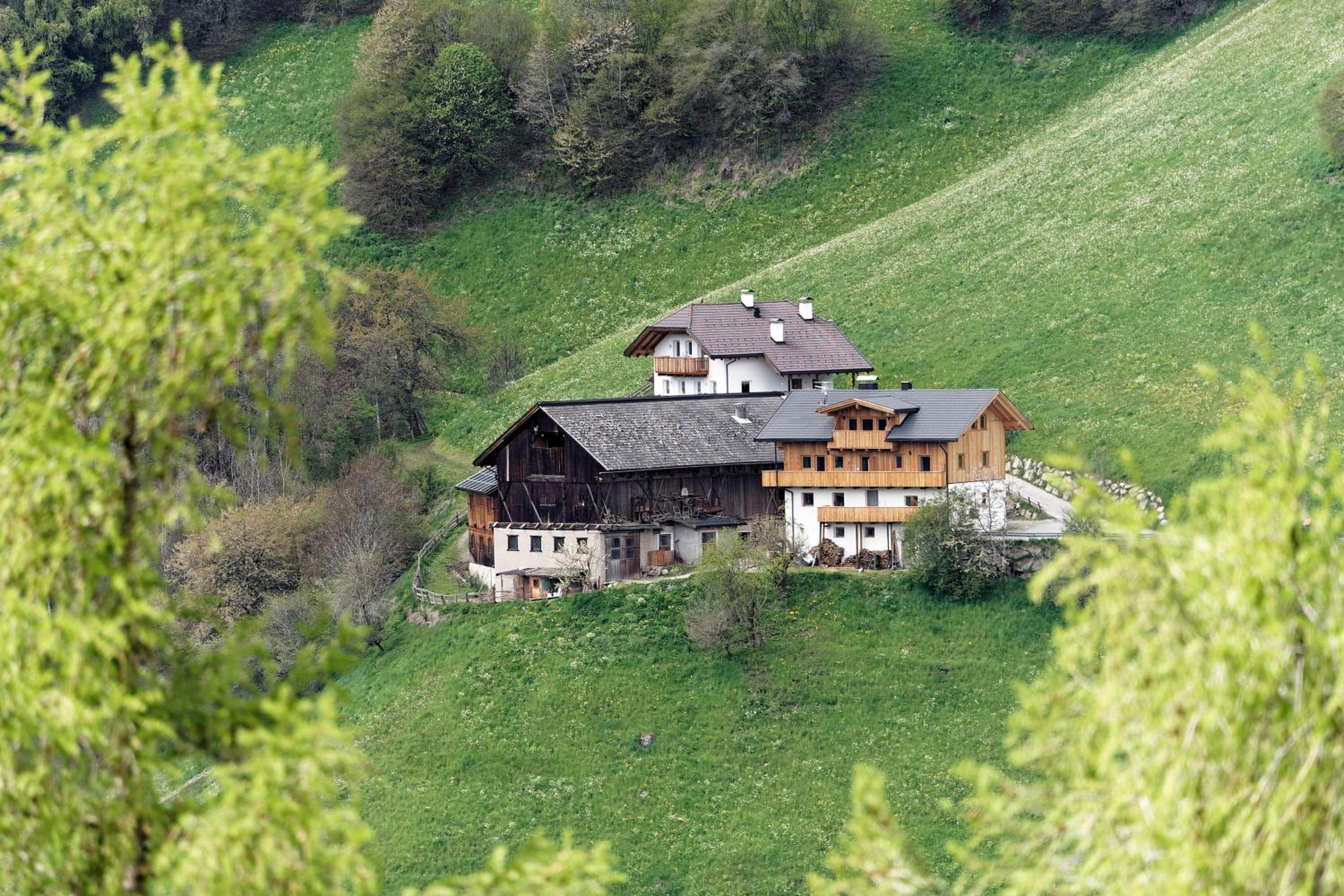 Photo 48