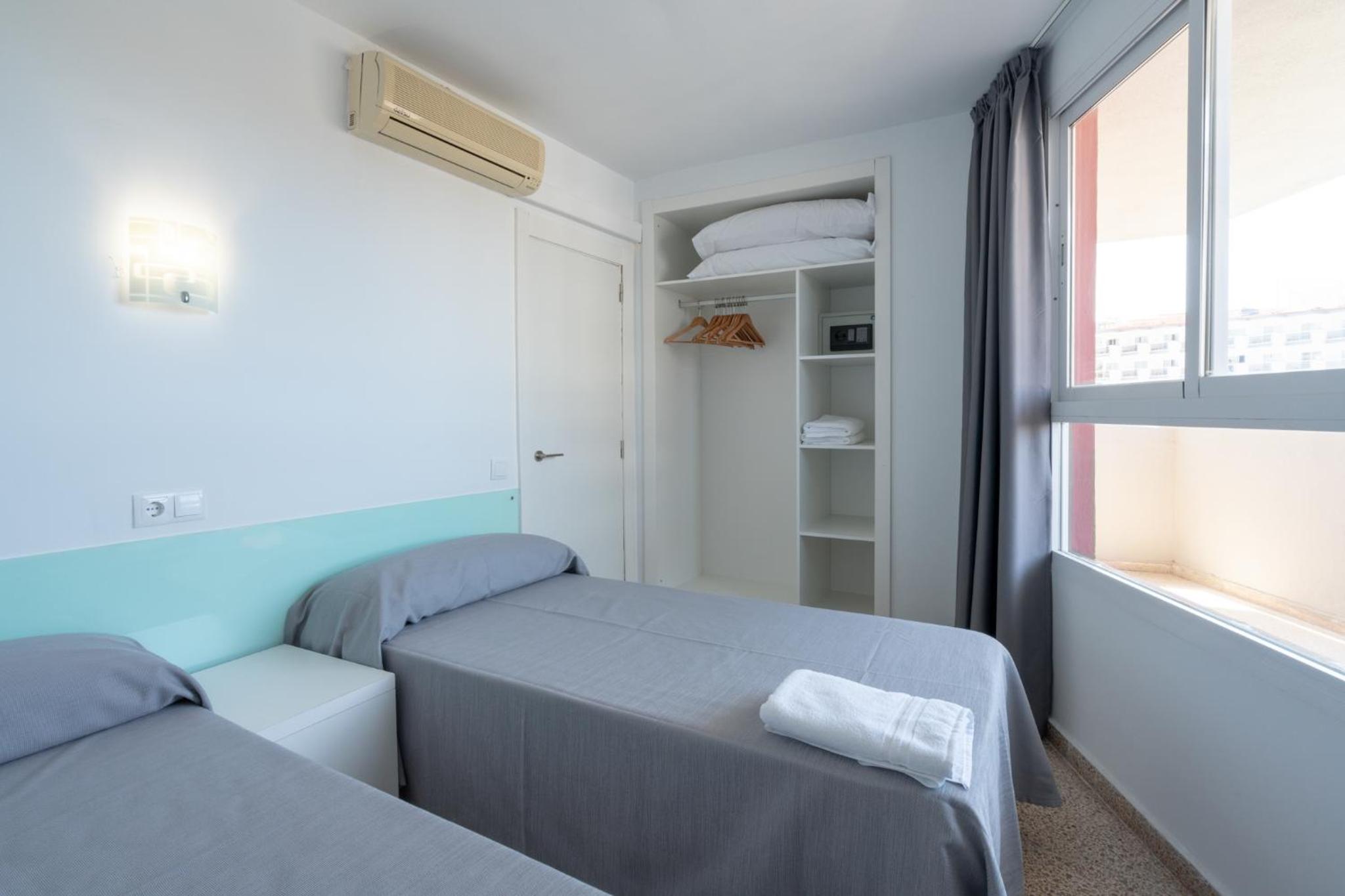 Magalluf Playa Apartments - Adults Only view 5