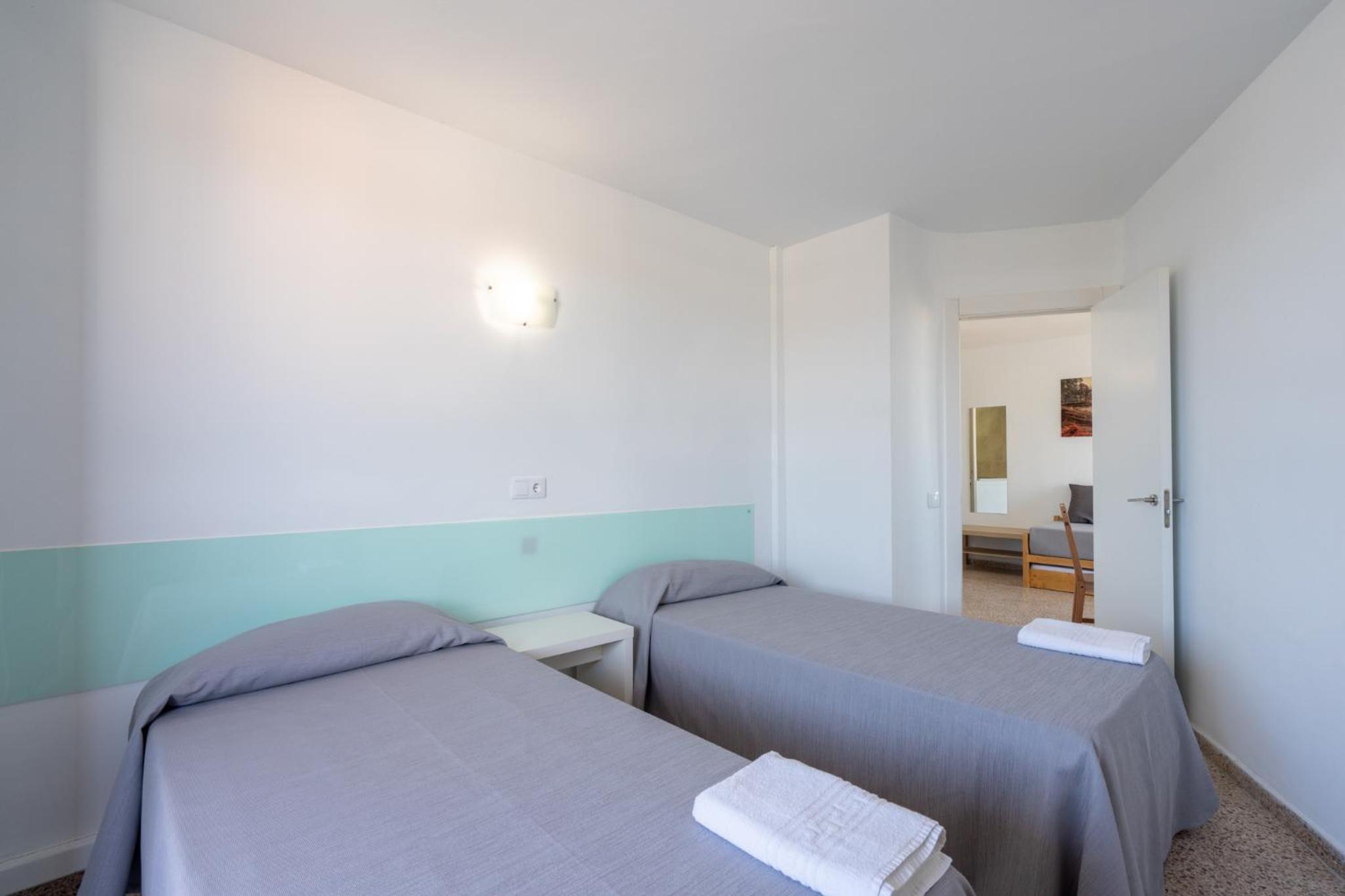 Magalluf Playa Apartments - Adults Only view 2