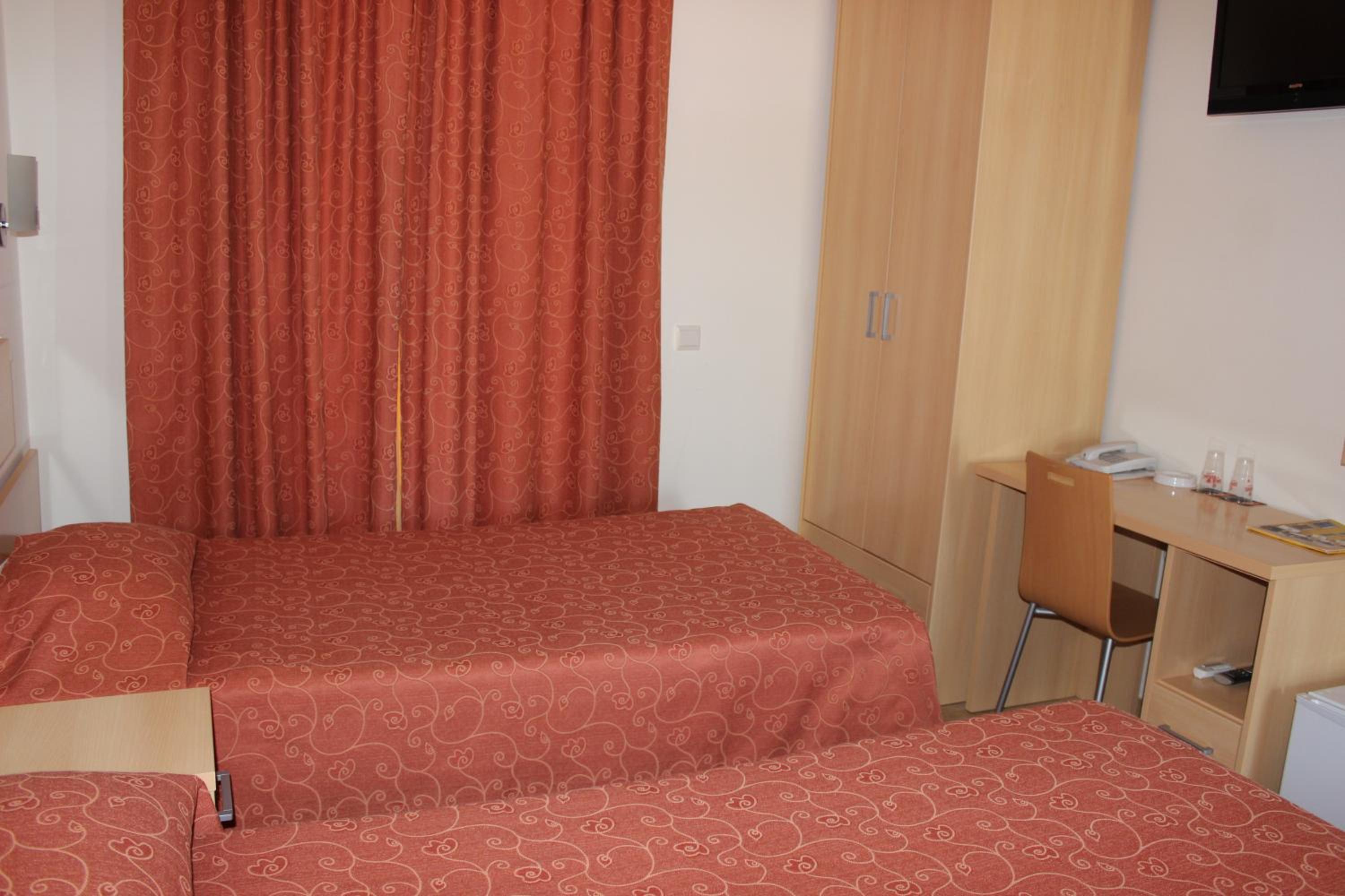 Photo 28