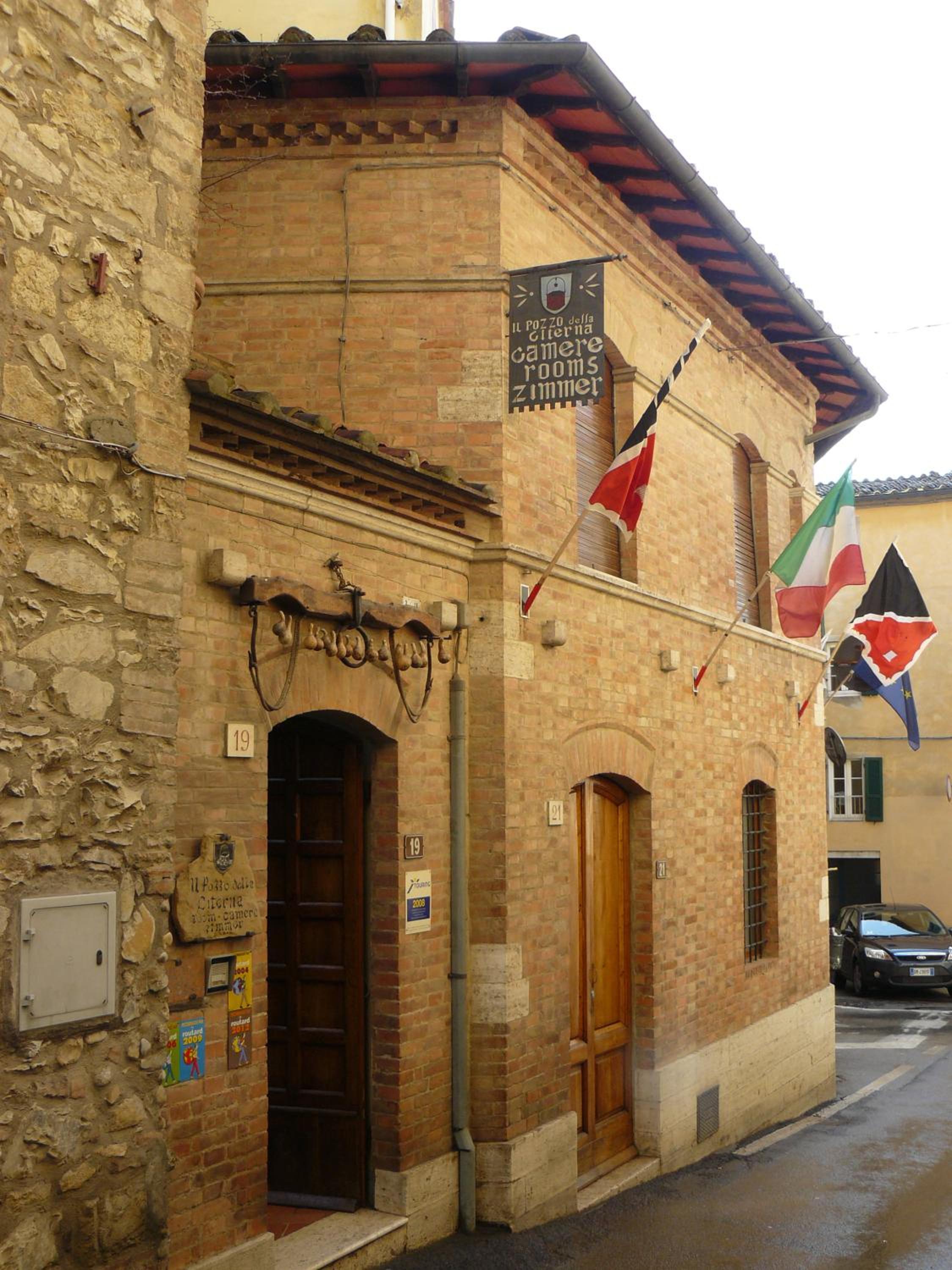 Photo 11