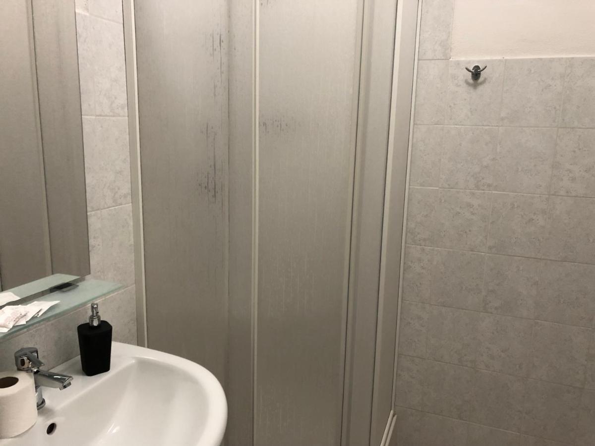 Photo 33