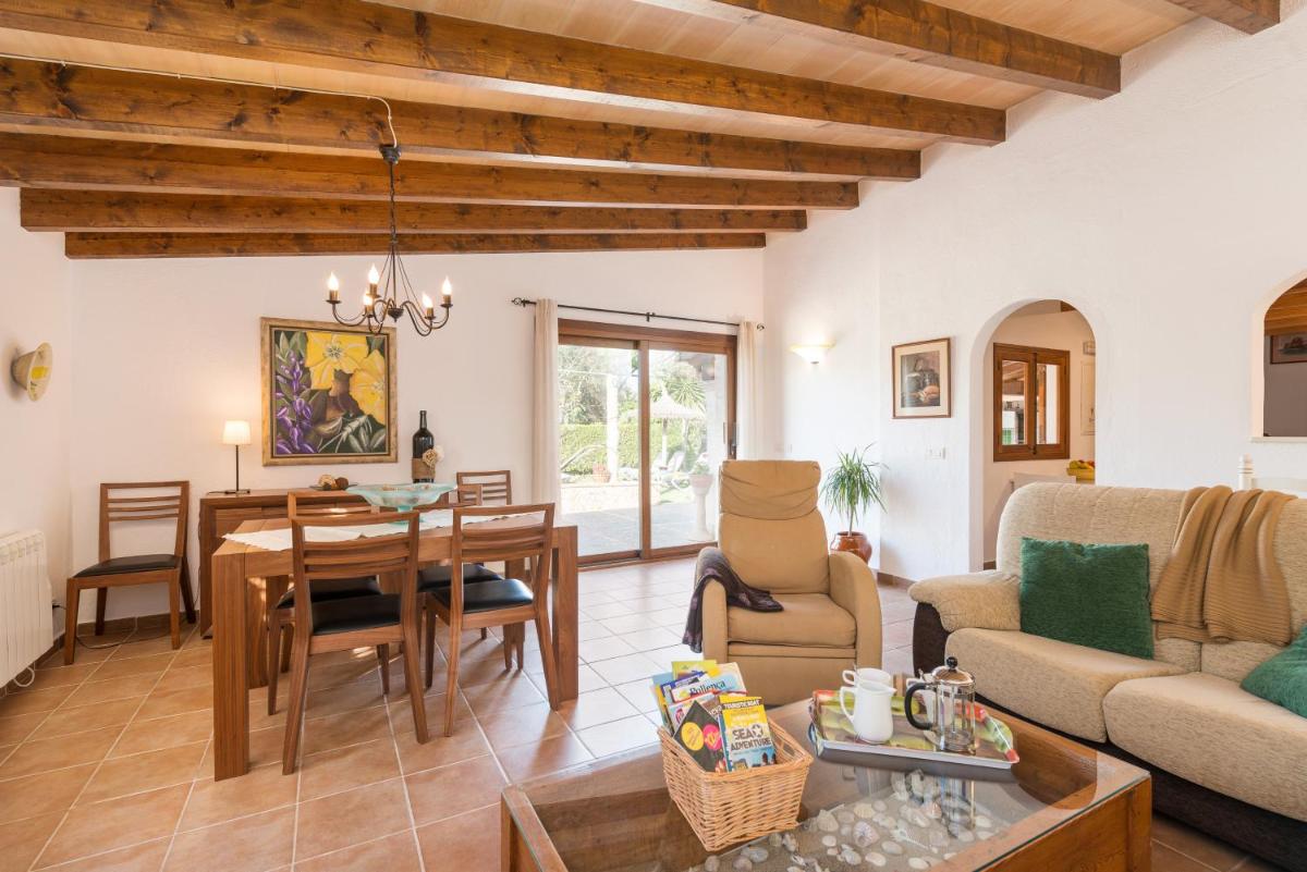 Villa La sorteta de Cuxach view 3