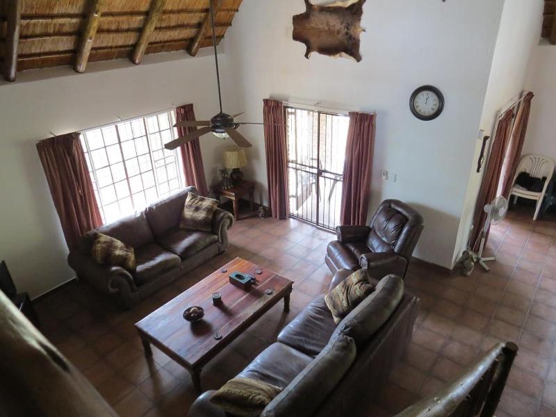 Crowe's Nest view 3