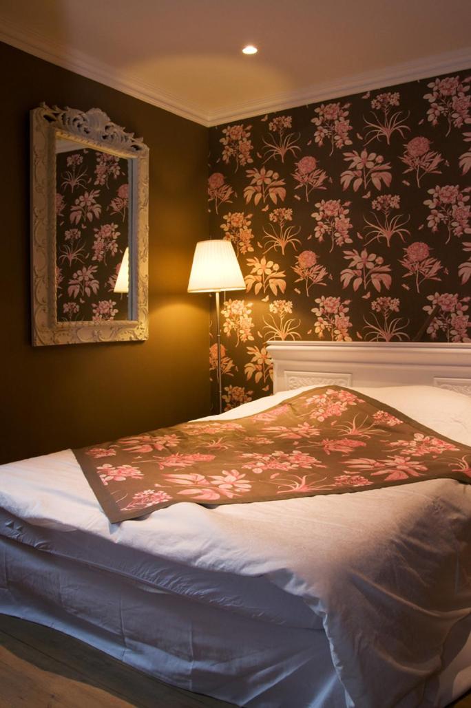 sleeping in bruges