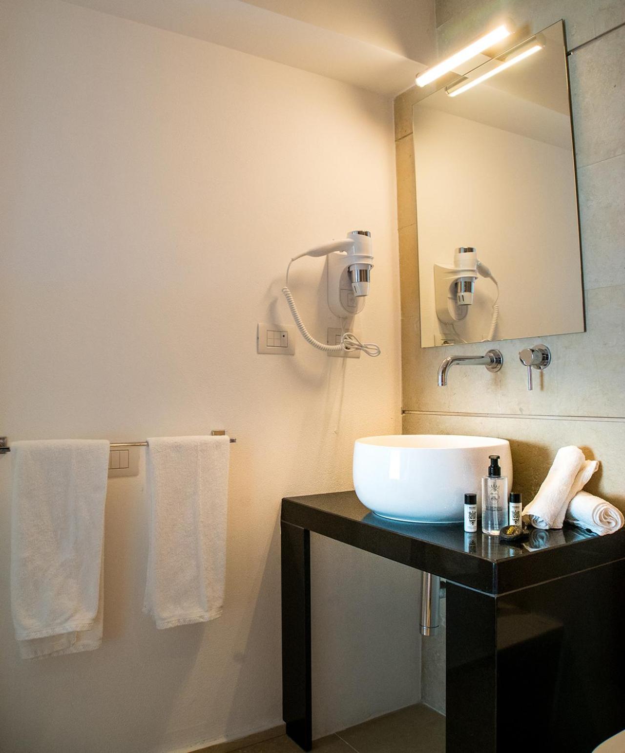 Re Dionisio Luxury Suites