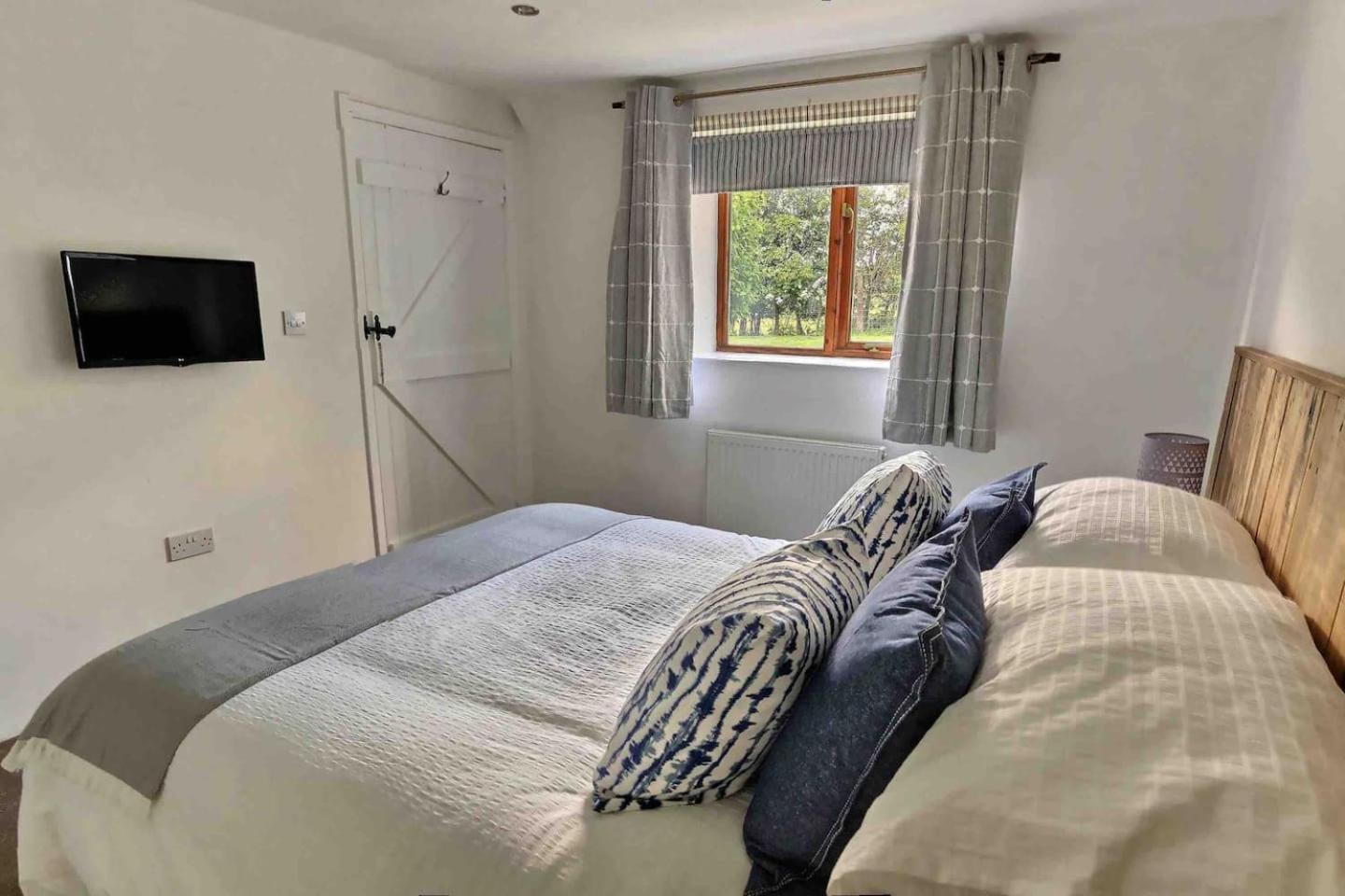 Taunton Vacations - Lovely Somerset Getaway - Property Image 15