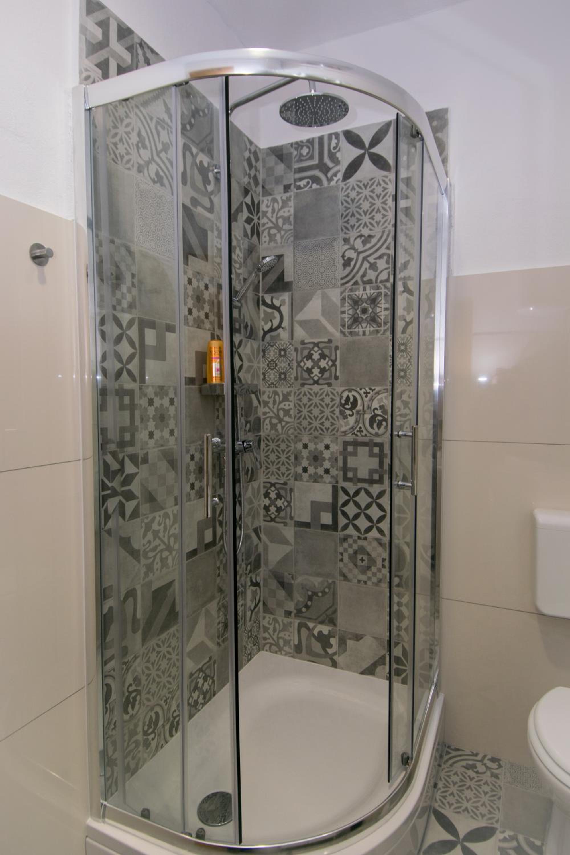 Studio Terrace Borgoforte en Trogir — bathroom