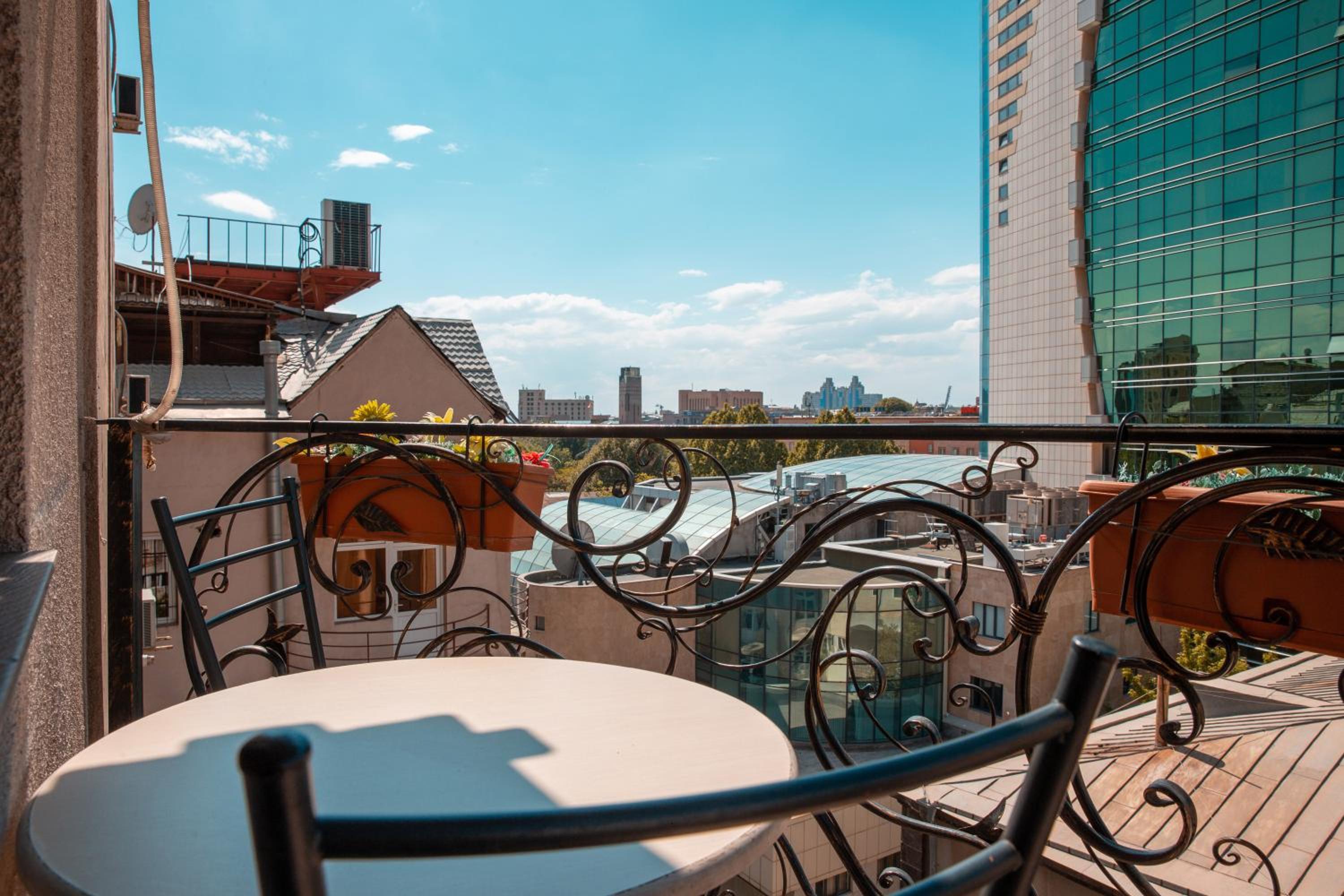 Balcony & Terrace