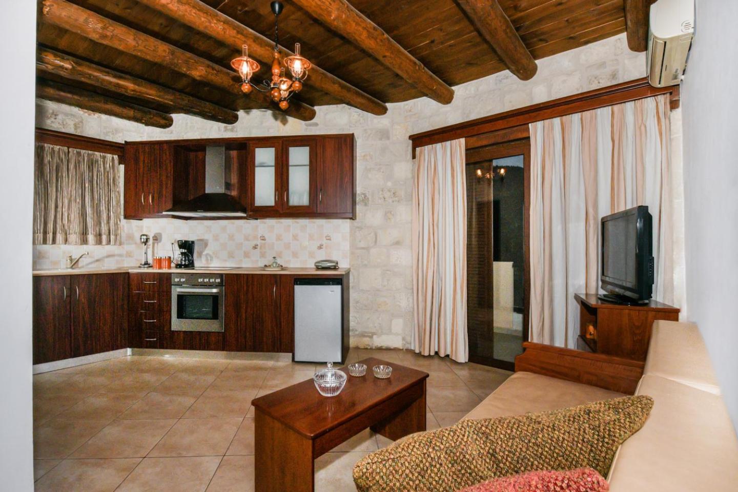 Ariadni Apartments