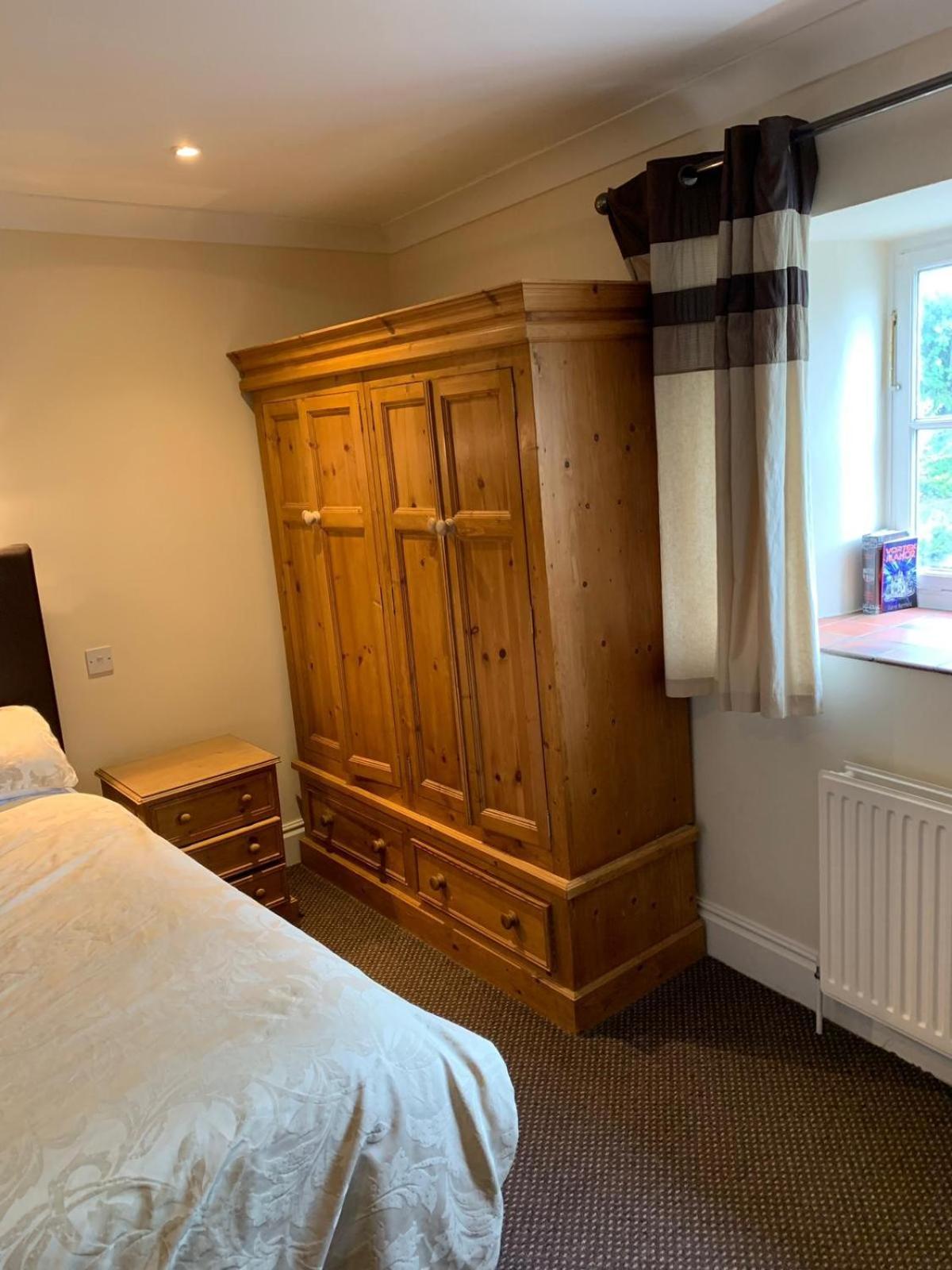 Oakrooms